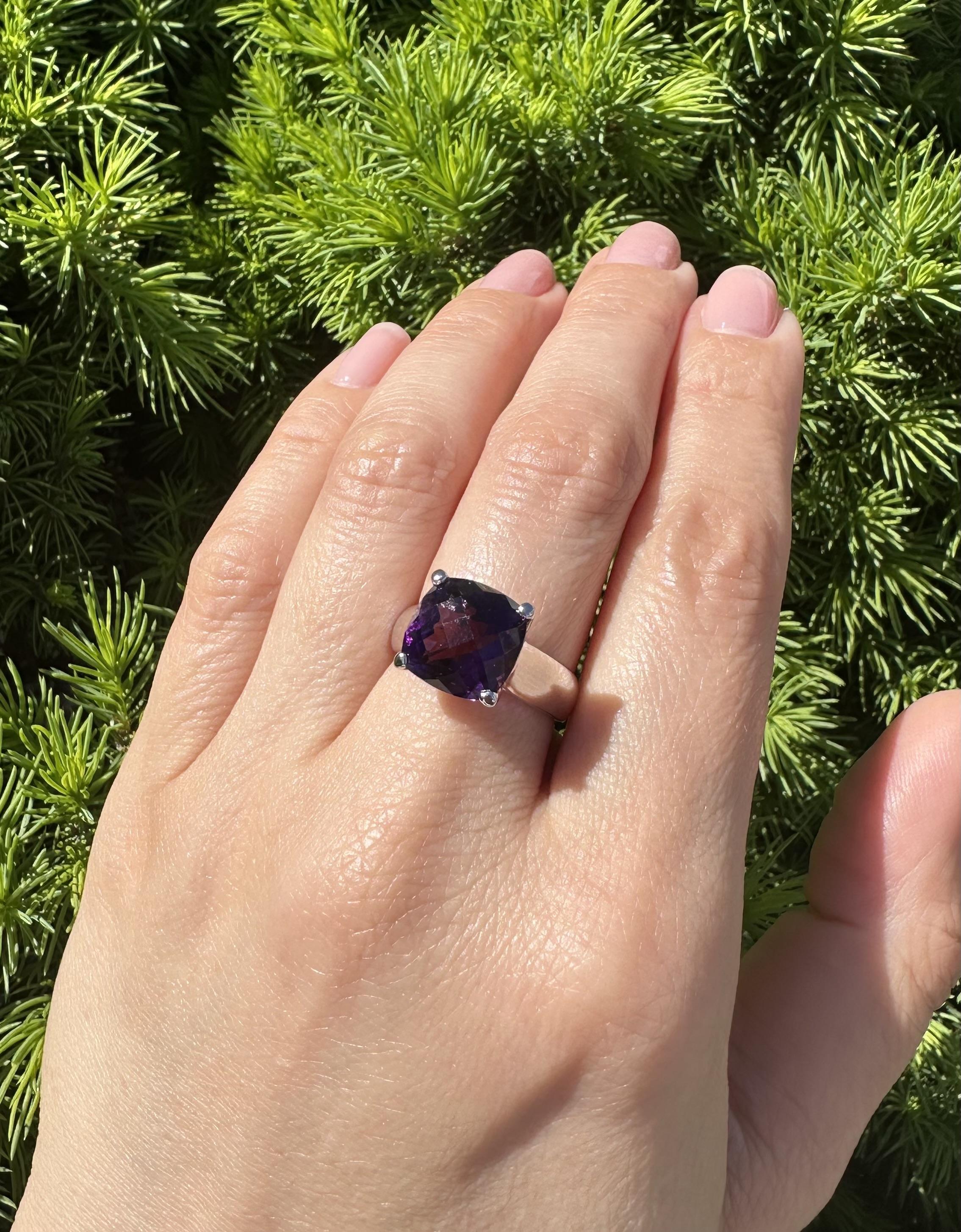 –Stone(s)–
(1) Natural Genuine Amethyst - Square Checkerboard Cut -Prong Set - Deep Purple Color - Great Color - 11x11mm (approx.) - 4.50ct (approx.)

Material: Solid 18k White Gold
Weight: 8.23 Grams
Ring Size: 6.5 ( fitted on finger, please