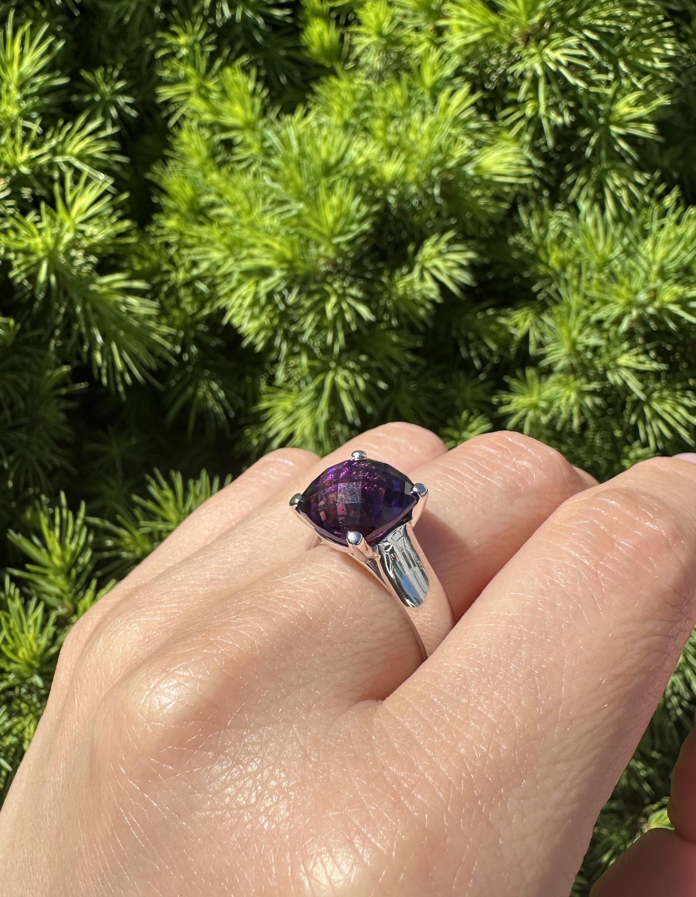 Square Cut Solid 18k White Gold 4.5ct Square Cushion Deep Purple Amethyst Solitaire Ring For Sale