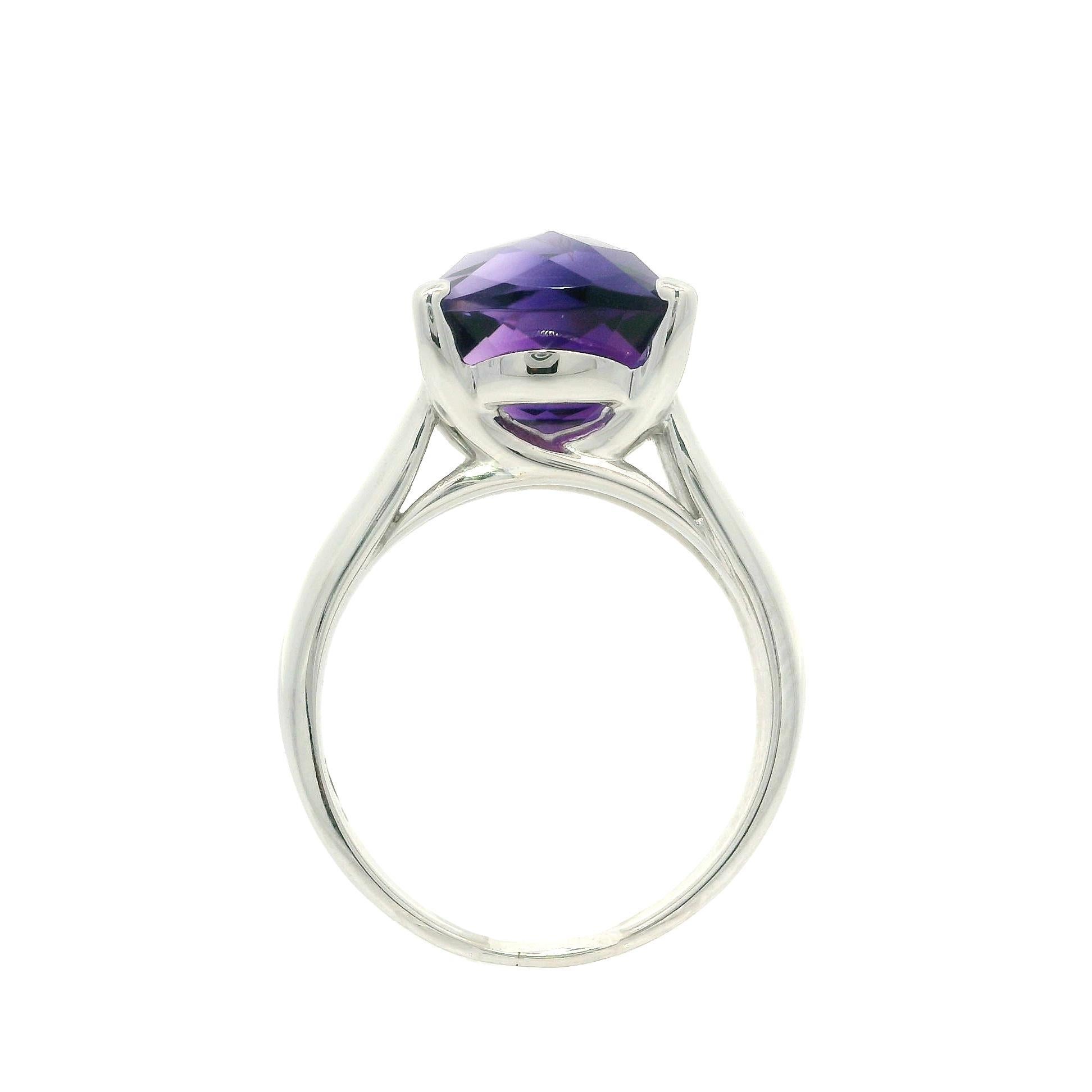 Solid 18k White Gold 4.5ct Square Cushion Deep Purple Amethyst Solitaire Ring For Sale 1