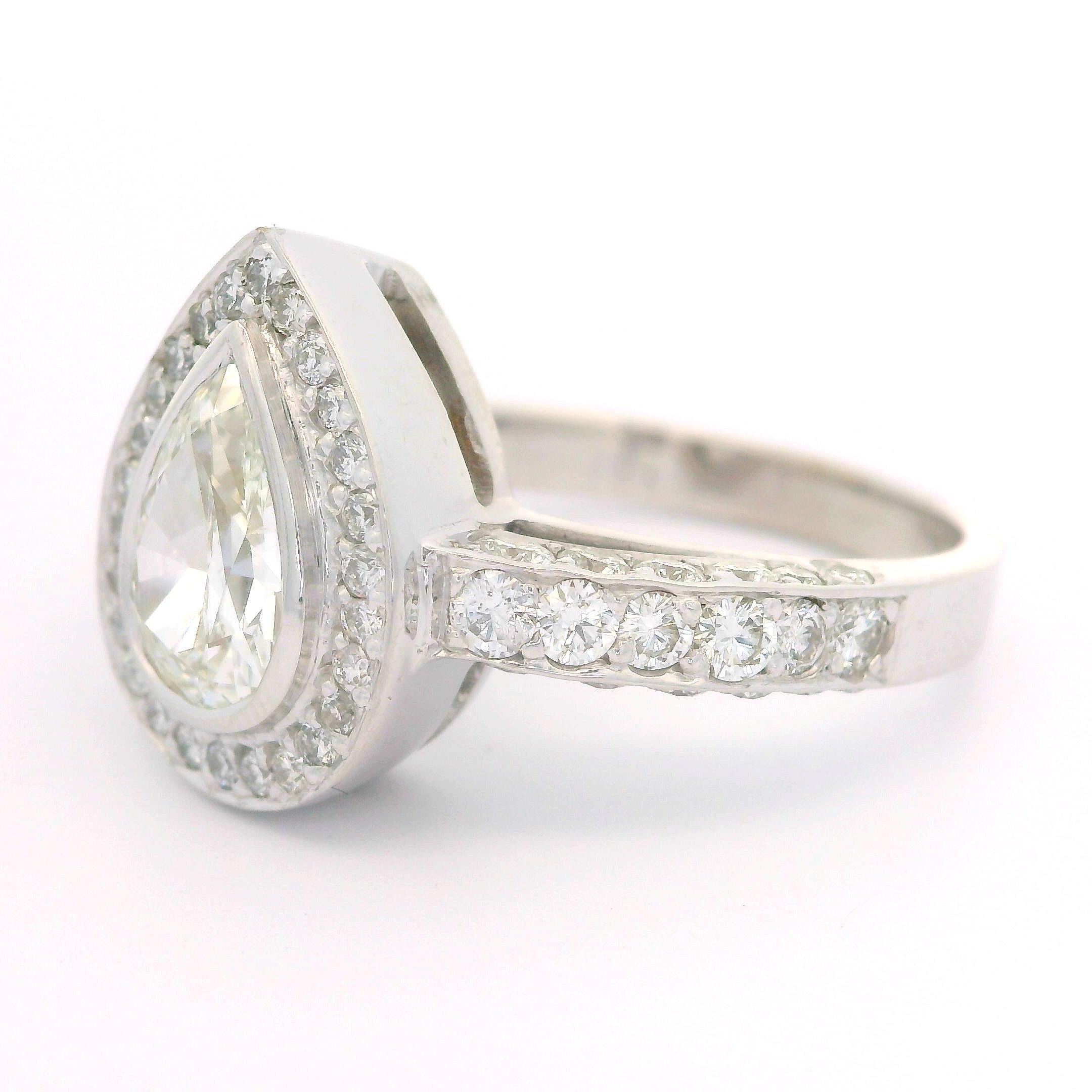 Solid 18k White Gold Gia 1.89ctw Pear Cut Bezel Diamond Solitaire Cocktail Ring In Excellent Condition For Sale In Montclair, NJ