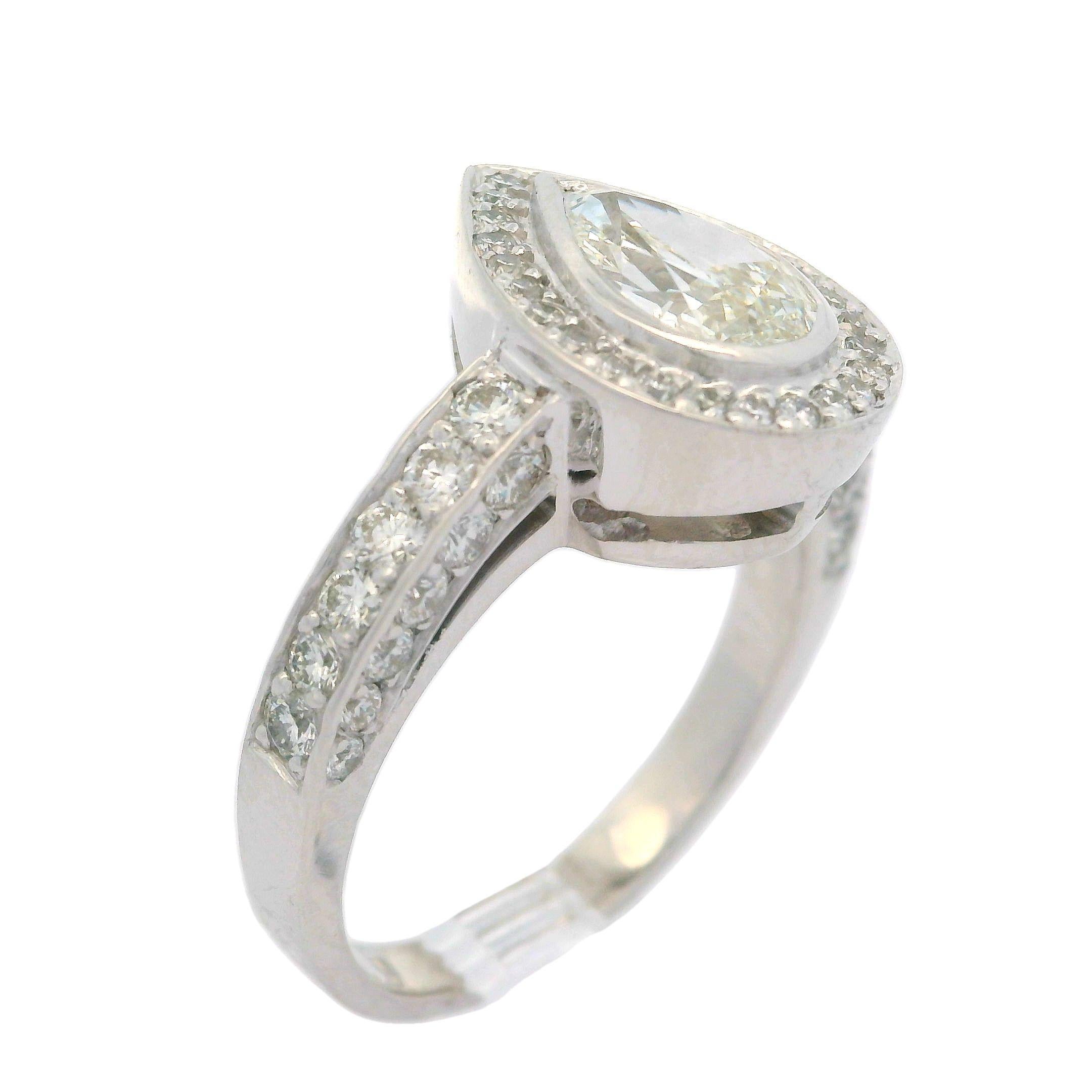 Women's Solid 18k White Gold Gia 1.89ctw Pear Cut Bezel Diamond Solitaire Cocktail Ring For Sale