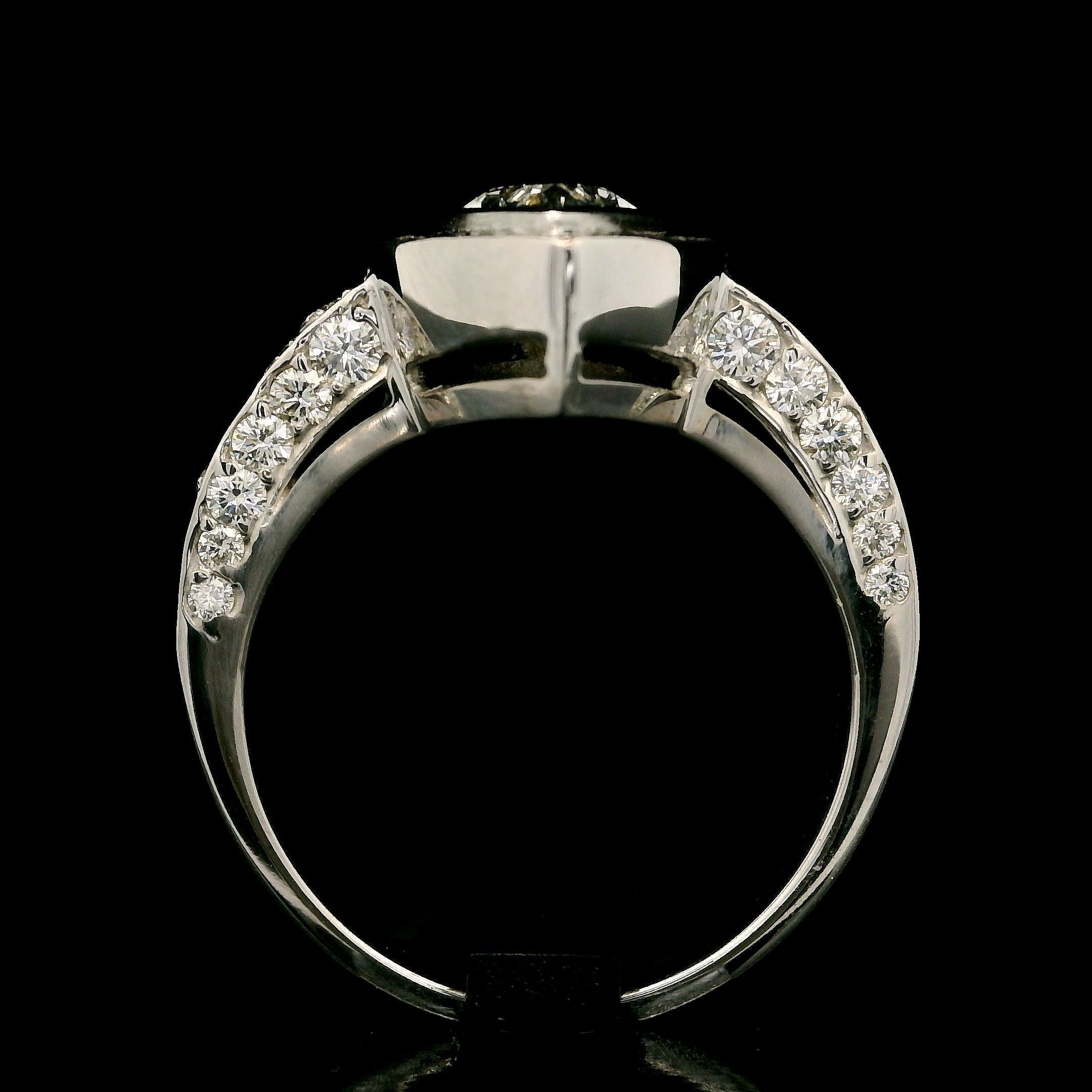 Solid 18k White Gold Gia 1.89ctw Pear Cut Bezel Diamond Solitaire Cocktail Ring For Sale 5