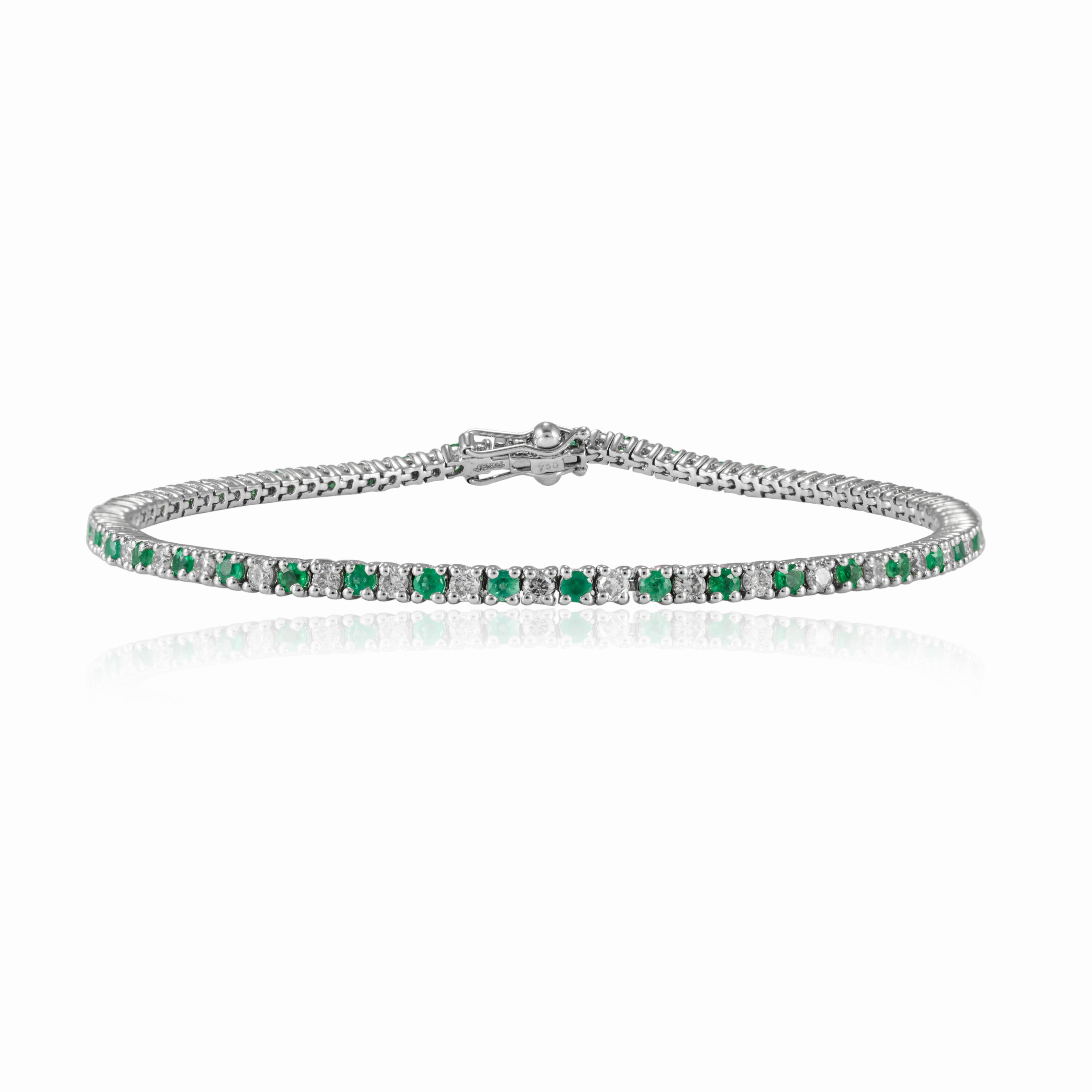 Women's Solid 18k White Gold Natural Round-Cut Emerald and Diamond Line Bracelet For Sale