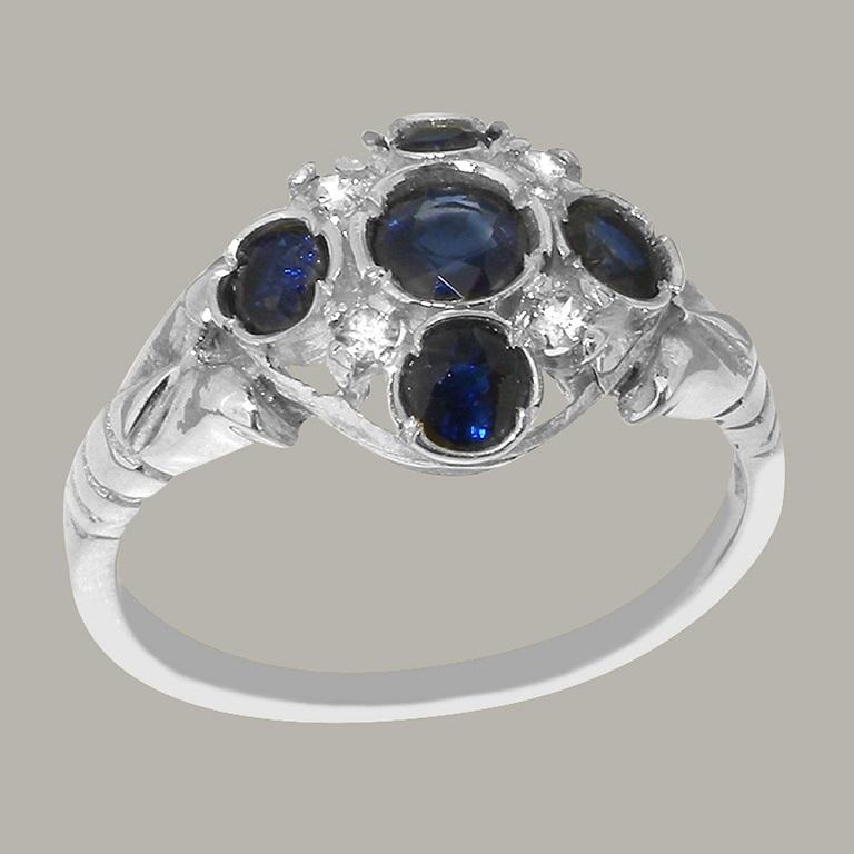 Im Angebot: Damen-Cluster-Ring aus massivem 18 Karat Weißgold mit natürlichem Saphir und Diamant, anpassbar () 3