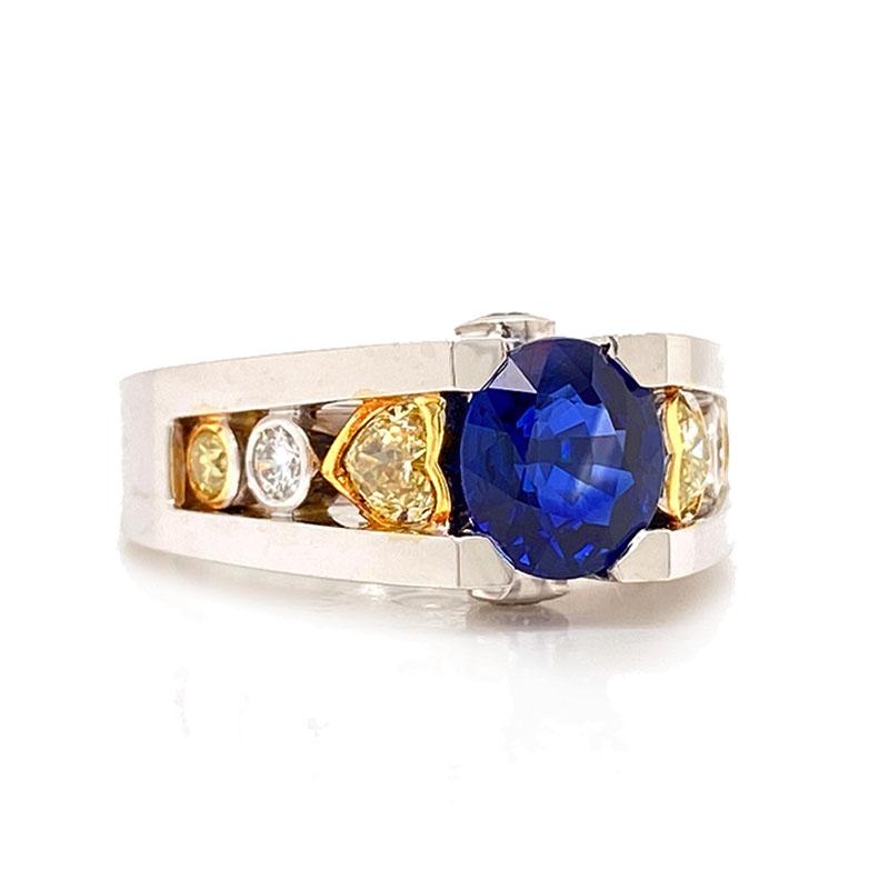Solid 18 Karat Gold Natural Sapphire and White and Yellow Diamond Ring 12.6g 2