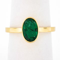 Solid 18K Yellow Gold 1.21ctw Oval Bezel Set Emerald Solitaire Engagement Ring