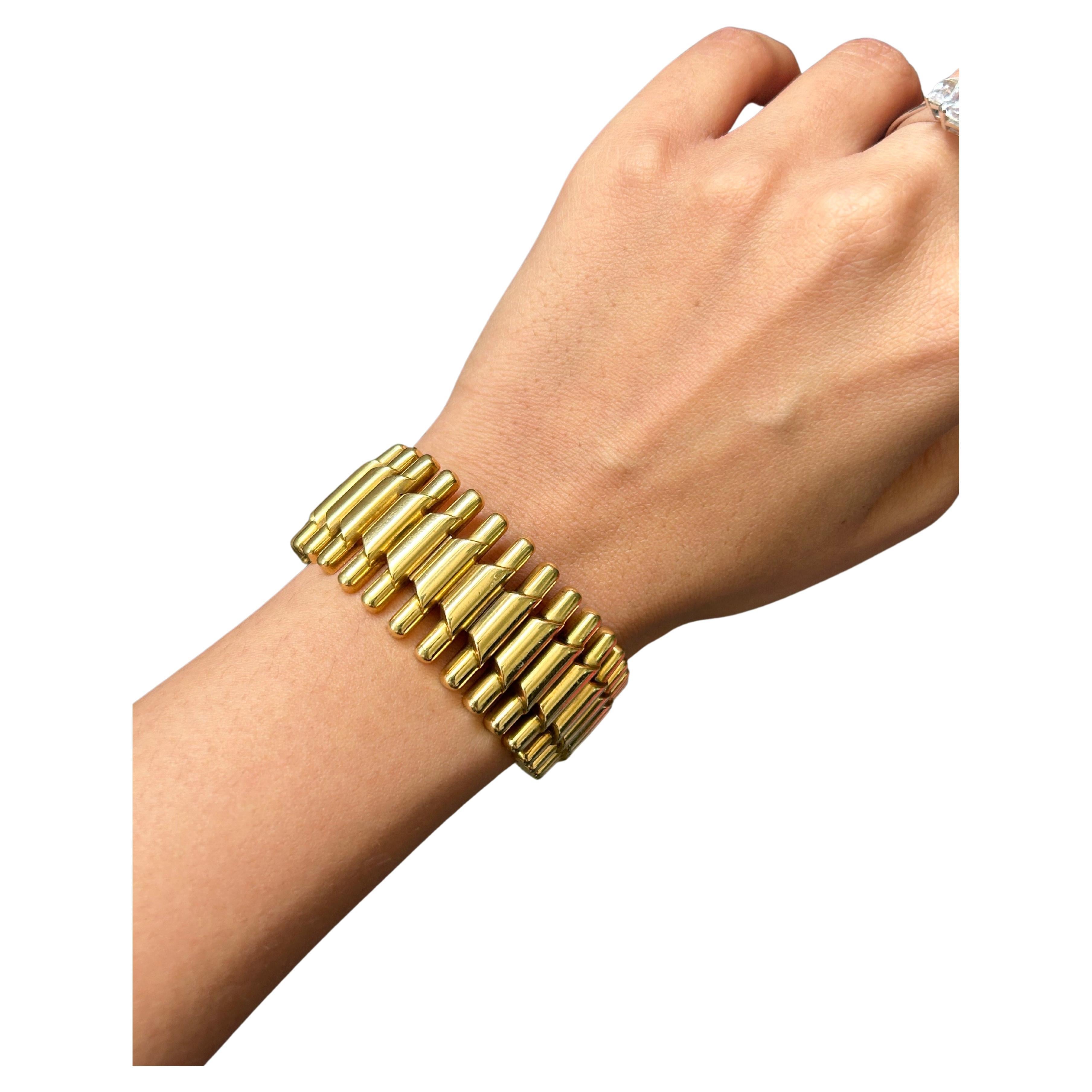 Solid 18K Yellow Gold Bracelet  For Sale