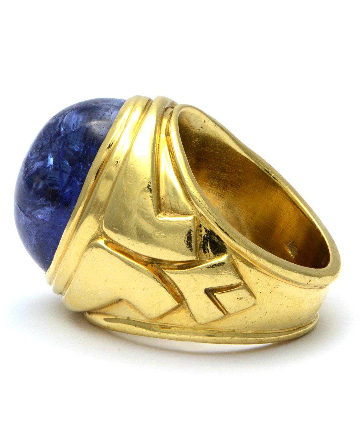 Solid 18 Karat Yellow Gold and Cabochon Genuine Tanzanite Men's Ring 32.2g In Excellent Condition In Manchester, NH