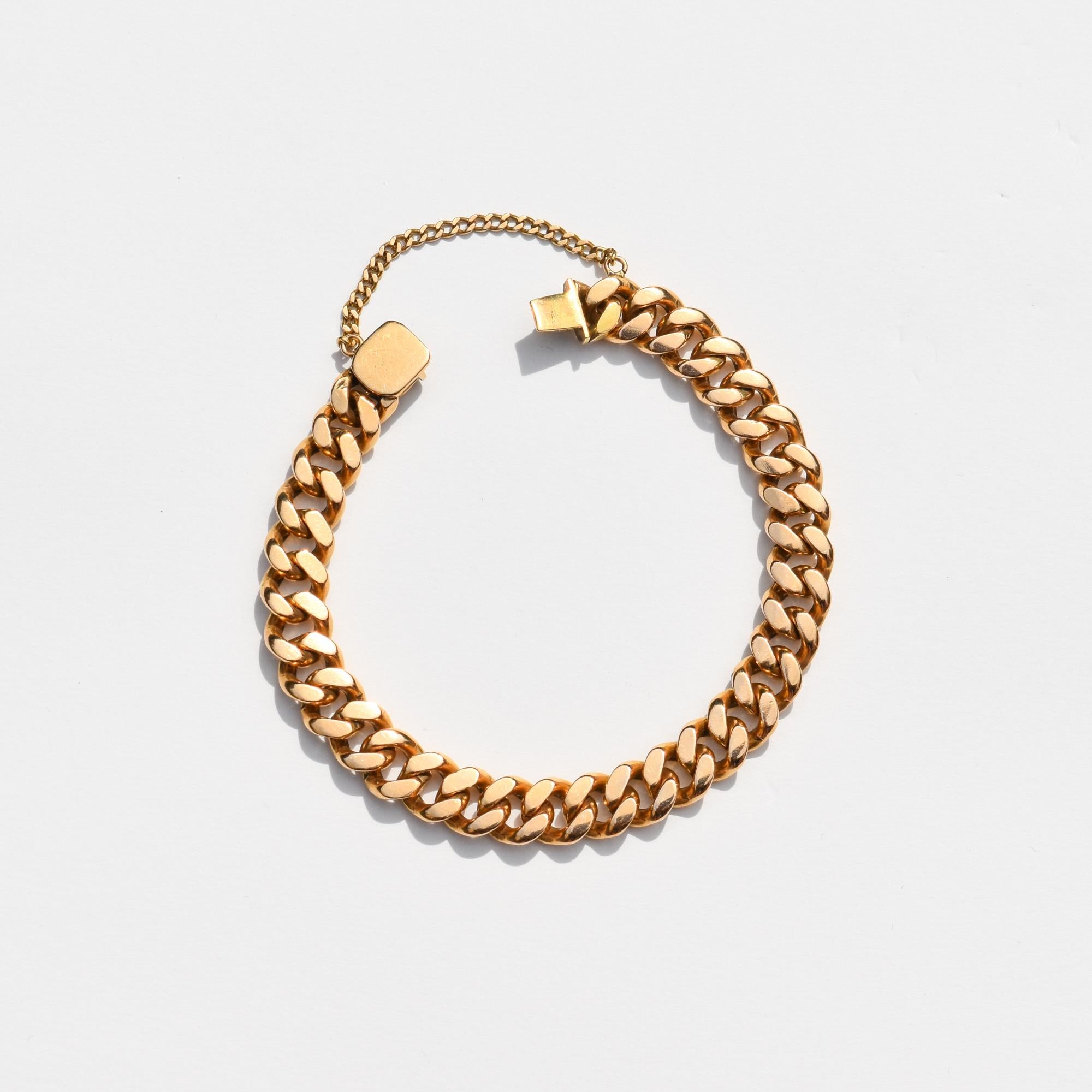 Massives kubanisches A Link-Armband aus 18K Gelbgold im Zustand „Gut“ im Angebot in Philadelphia, PA