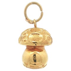 Colgante con diamante en forma de seta, de oro amarillo macizo de 18k, con textura detallada y relieve