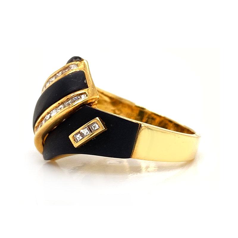 Solid 18 Karat Yellow Gold Genuine Diamond and Black Onyx Ring 6.3g 2
