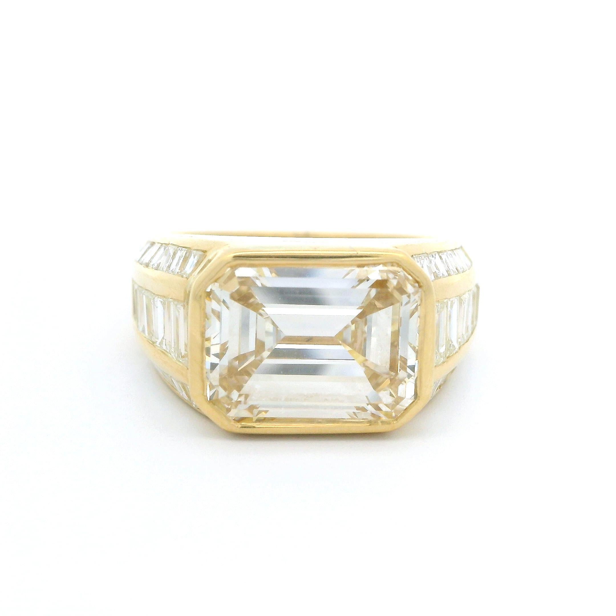 Bague fantaisie en or jaune massif 18 carats avec diamants taille émeraude 6,57 carats certifiés GIA en vente 9