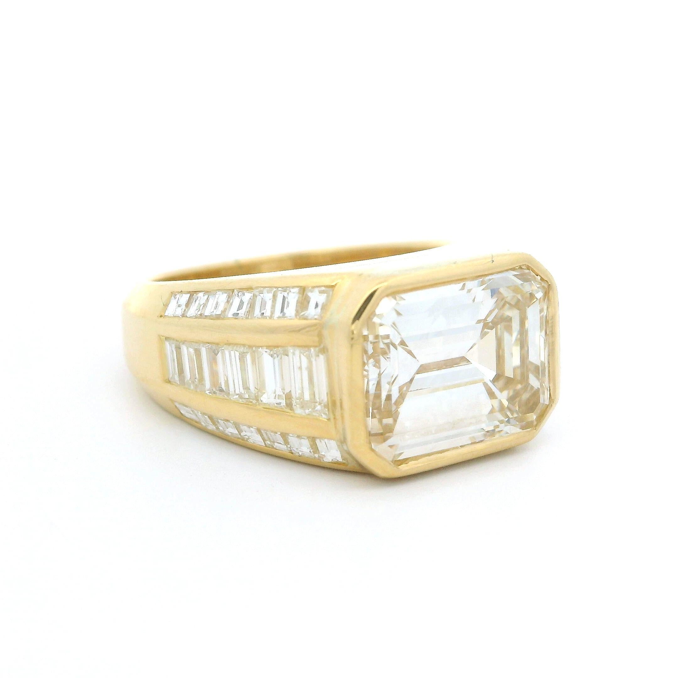 Bague fantaisie en or jaune massif 18 carats avec diamants taille émeraude 6,57 carats certifiés GIA en vente 10