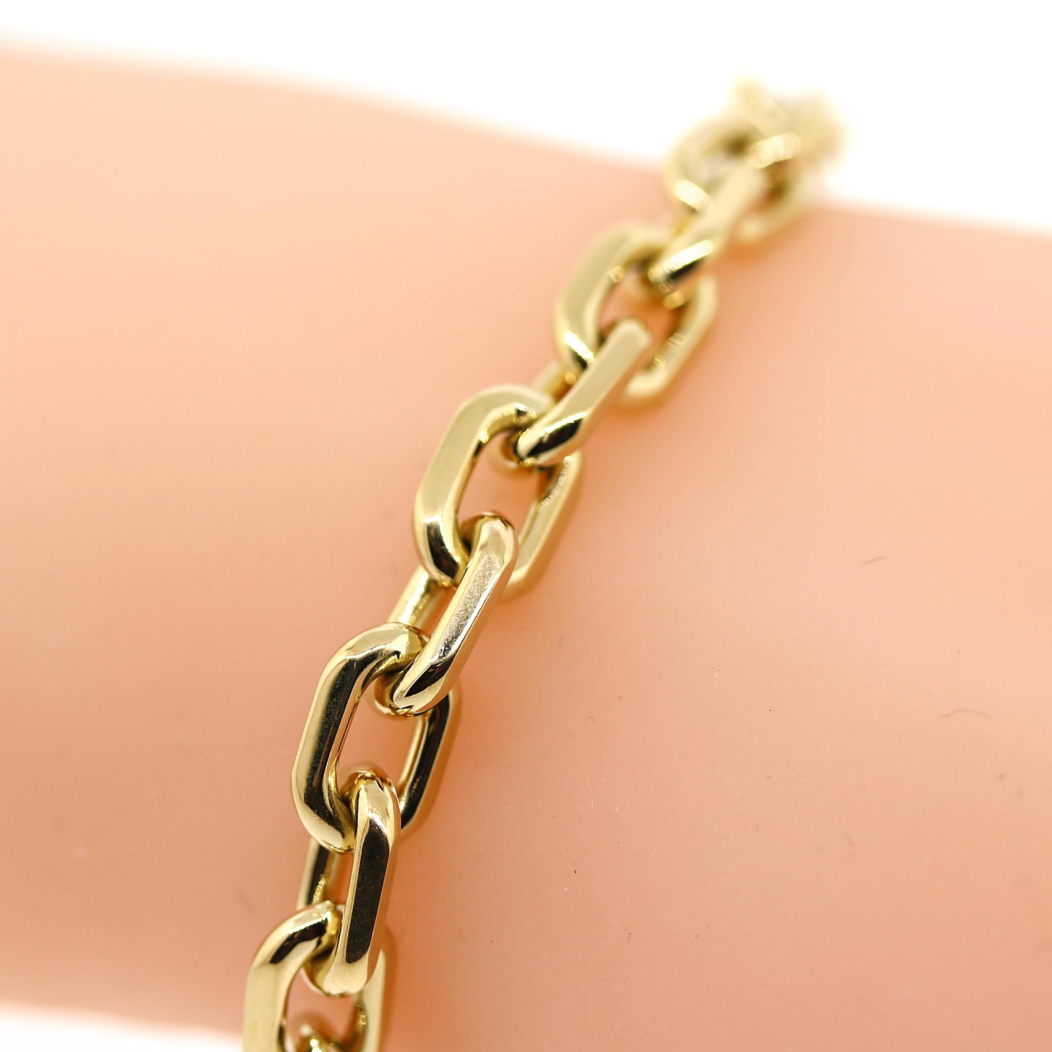 Solid 18k Yellow Gold Link Bracelet For Sale 4