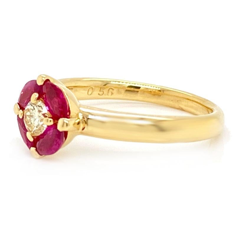 Solid 18 Karat Yellow Gold Natural Ruby and Genuine Diamond Ring 3.6g In Excellent Condition In Manchester, NH