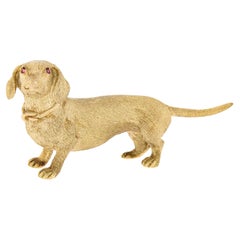 Vintage Solid 18k Yellow Gold Pave Ruby Detailed Textured Dachshund Dog Pin Brooch