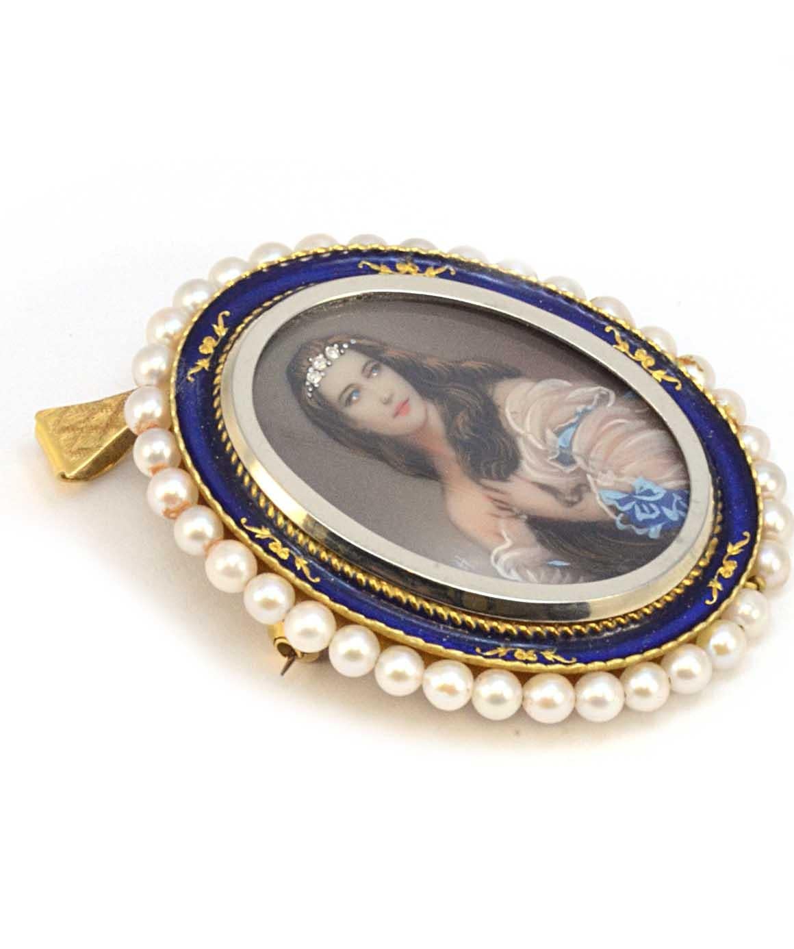 Solid 18K Yellow Gold Pearl, Enamel & Hand Painted Portrait W/ Diamonds Brooch
Excellent condition. This 18k yellow gold brooch/pendant features a 