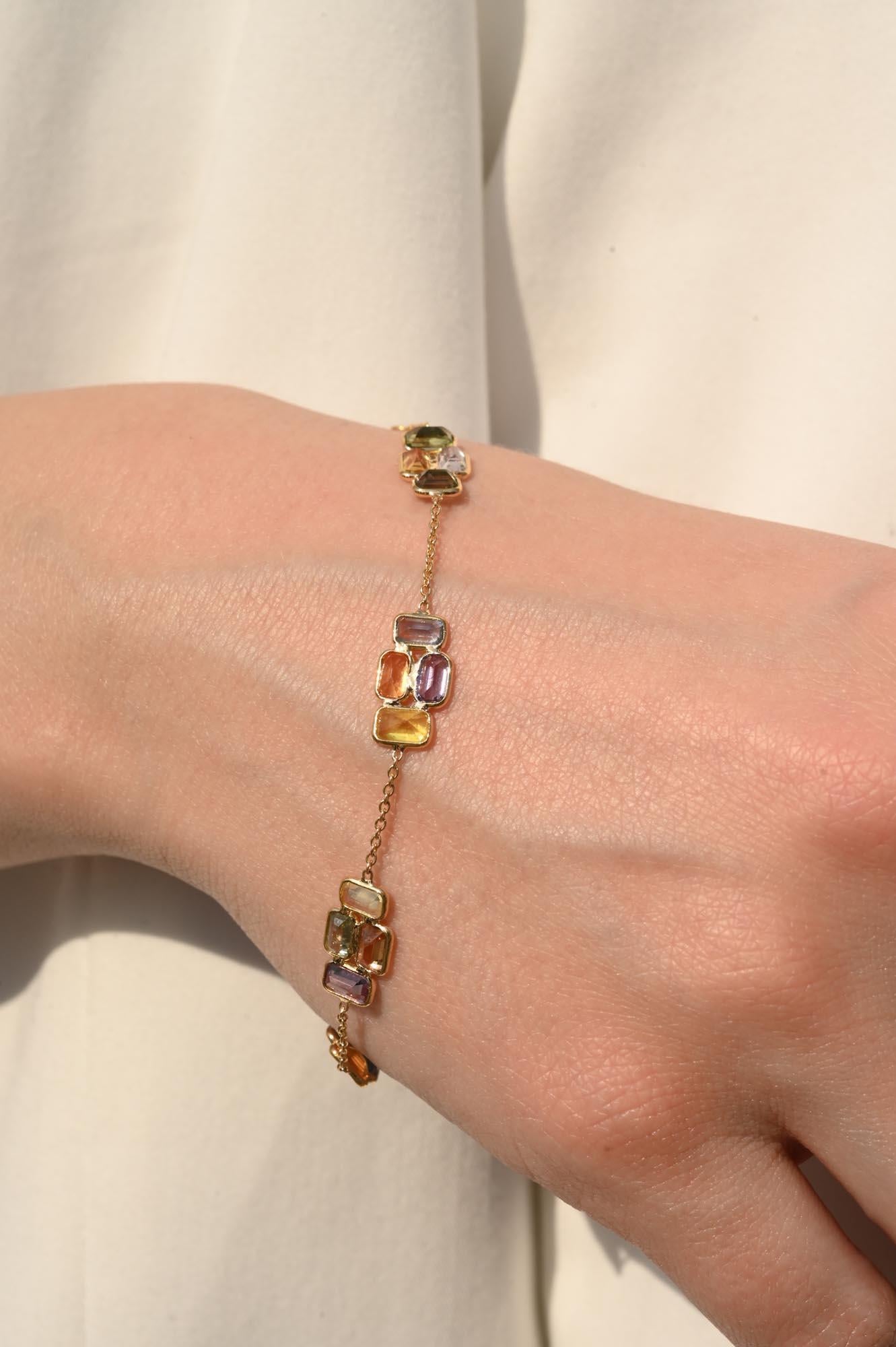 Armband aus massivem 18 Karat Gelbgold mit mehreren Saphiren für Damen (Achteckschliff) im Angebot