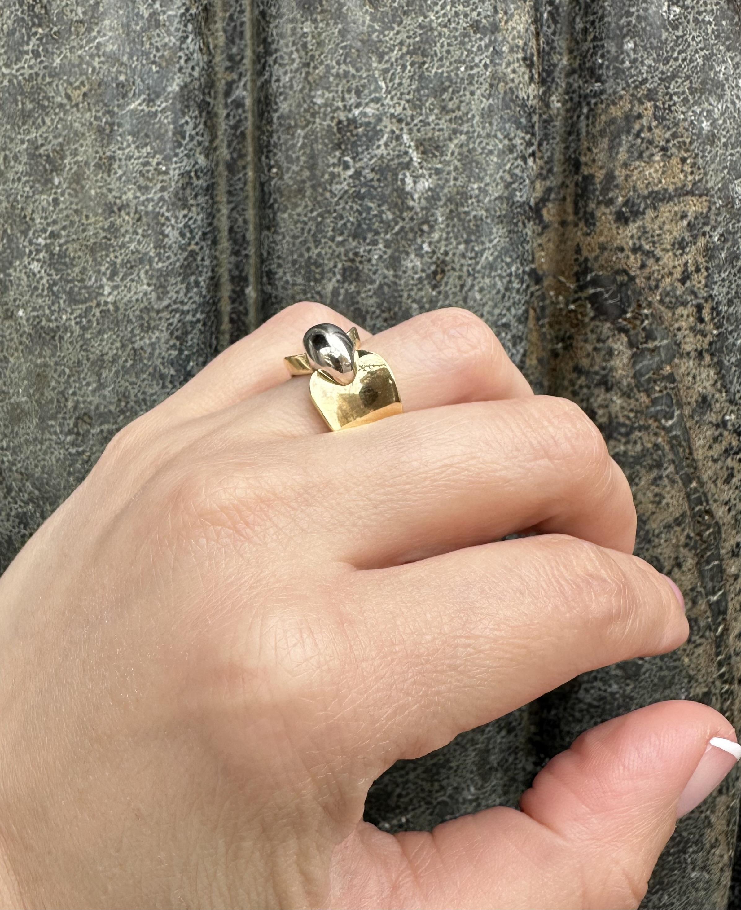 Women's Solid 18k Yellow & White Gold Polished Finish 12.1mm Wide Cigar Band Ring For Sale