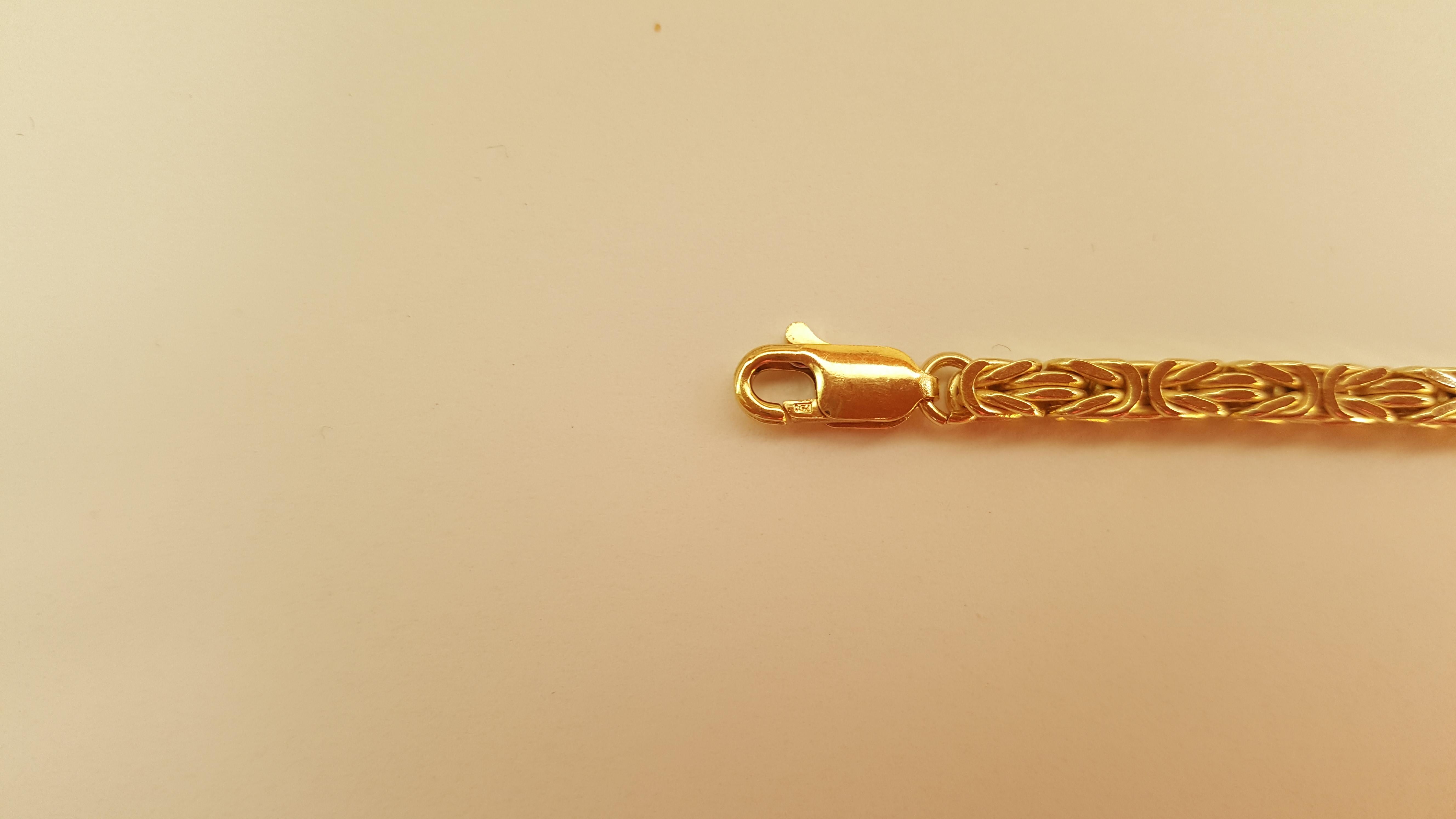 Modern Solid 18 Karat Yellow Gold Byzantine Link Bracelet, 21.2 Grams