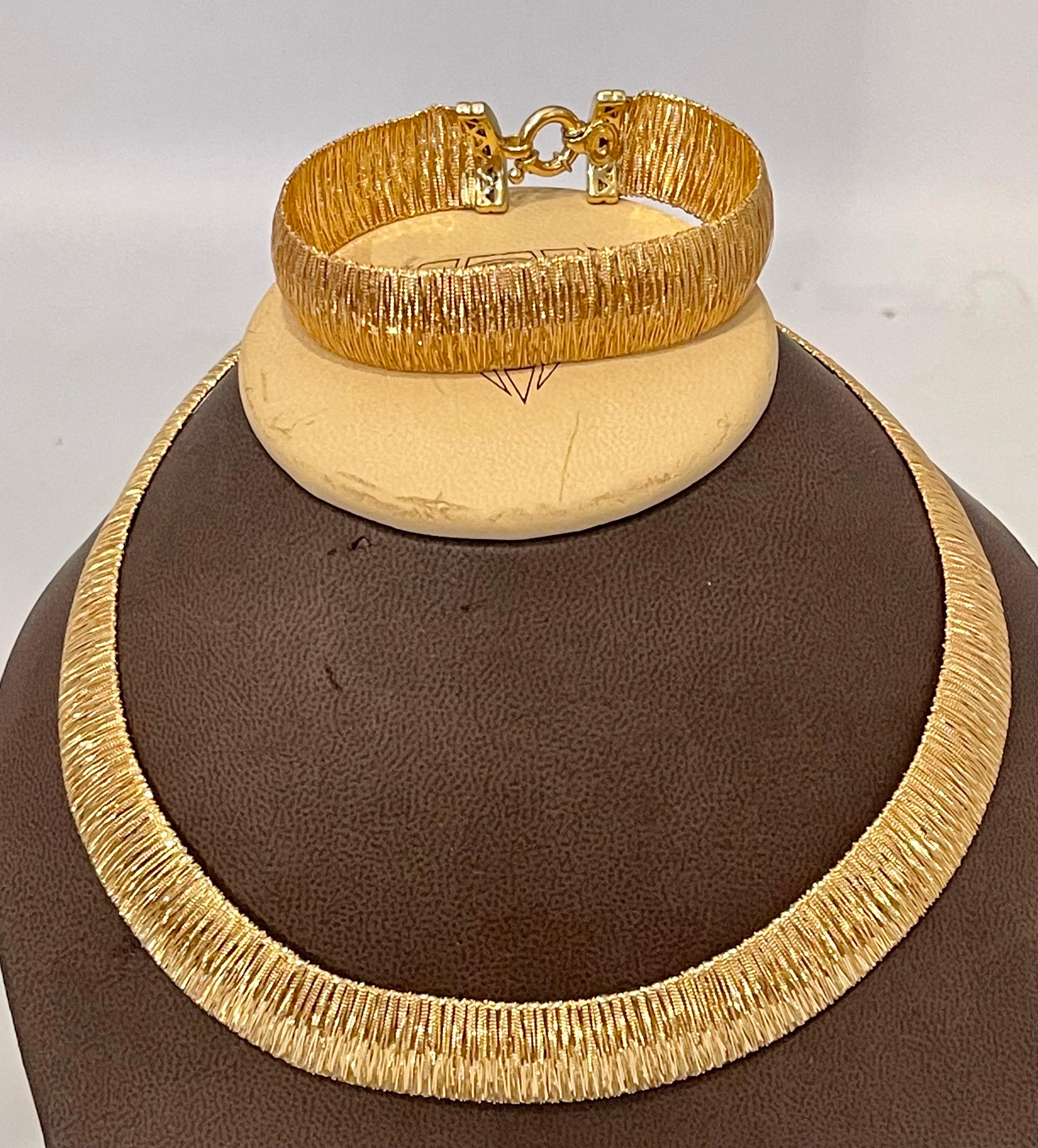 Solid 18Kt Yellow Gold Cleopatra Collar Bib Necklace Choker & Bracelet 68gm  For Sale 1