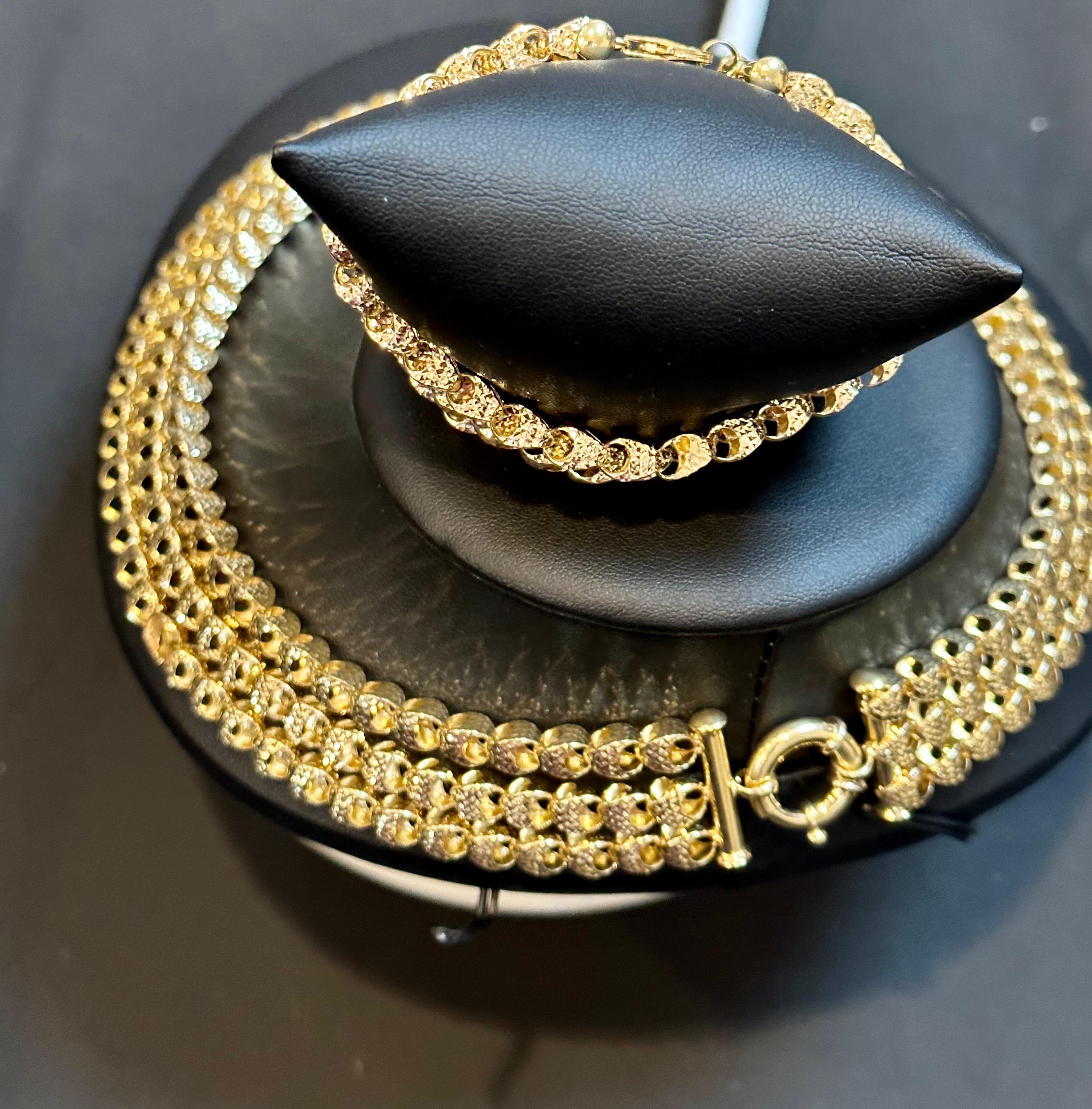 Massive 18 Karat Gelbgold Dreilagige Halskette & Armband mit Diamantschliff 9