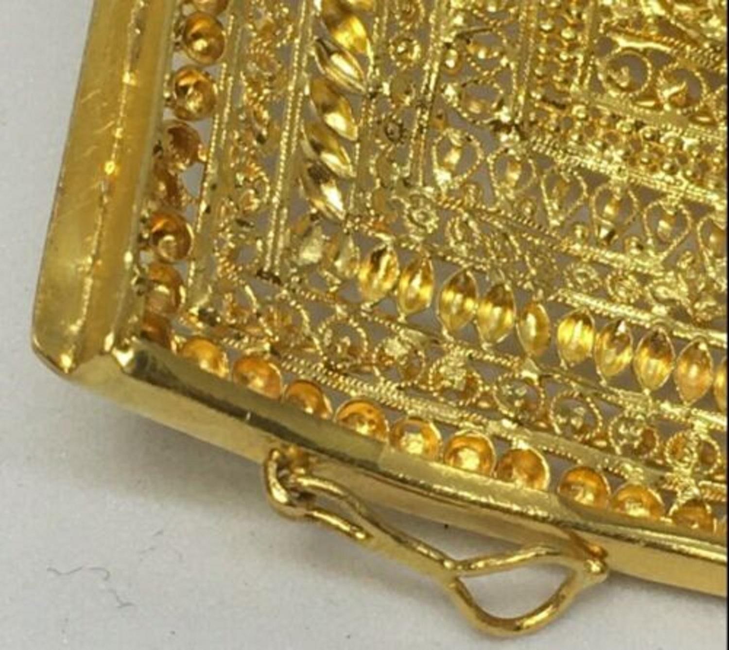 Bracelet filigrane en or massif 22 carats 160.9 grammes en vente 3