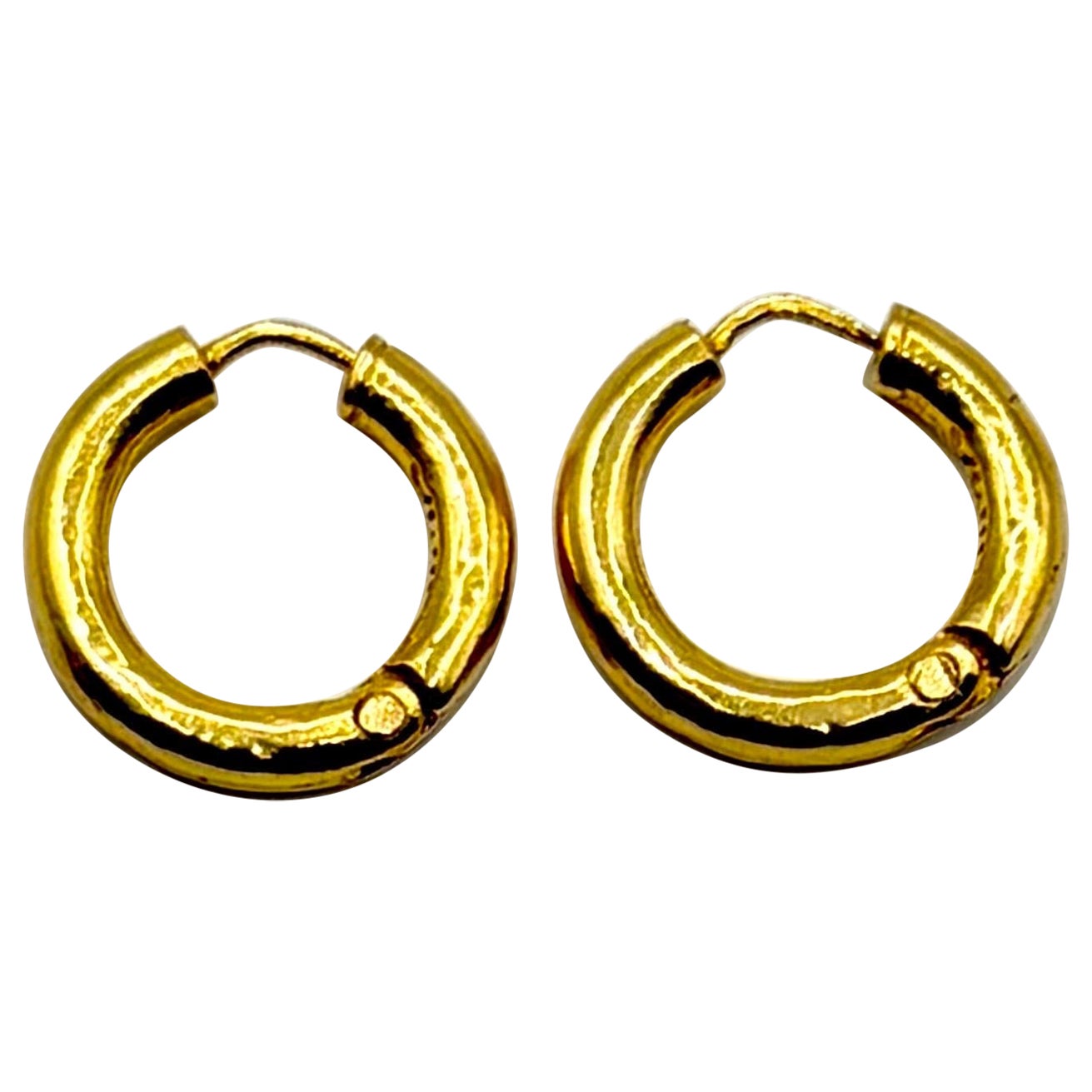 Solide 22k Gold Huggie Snap Hoops