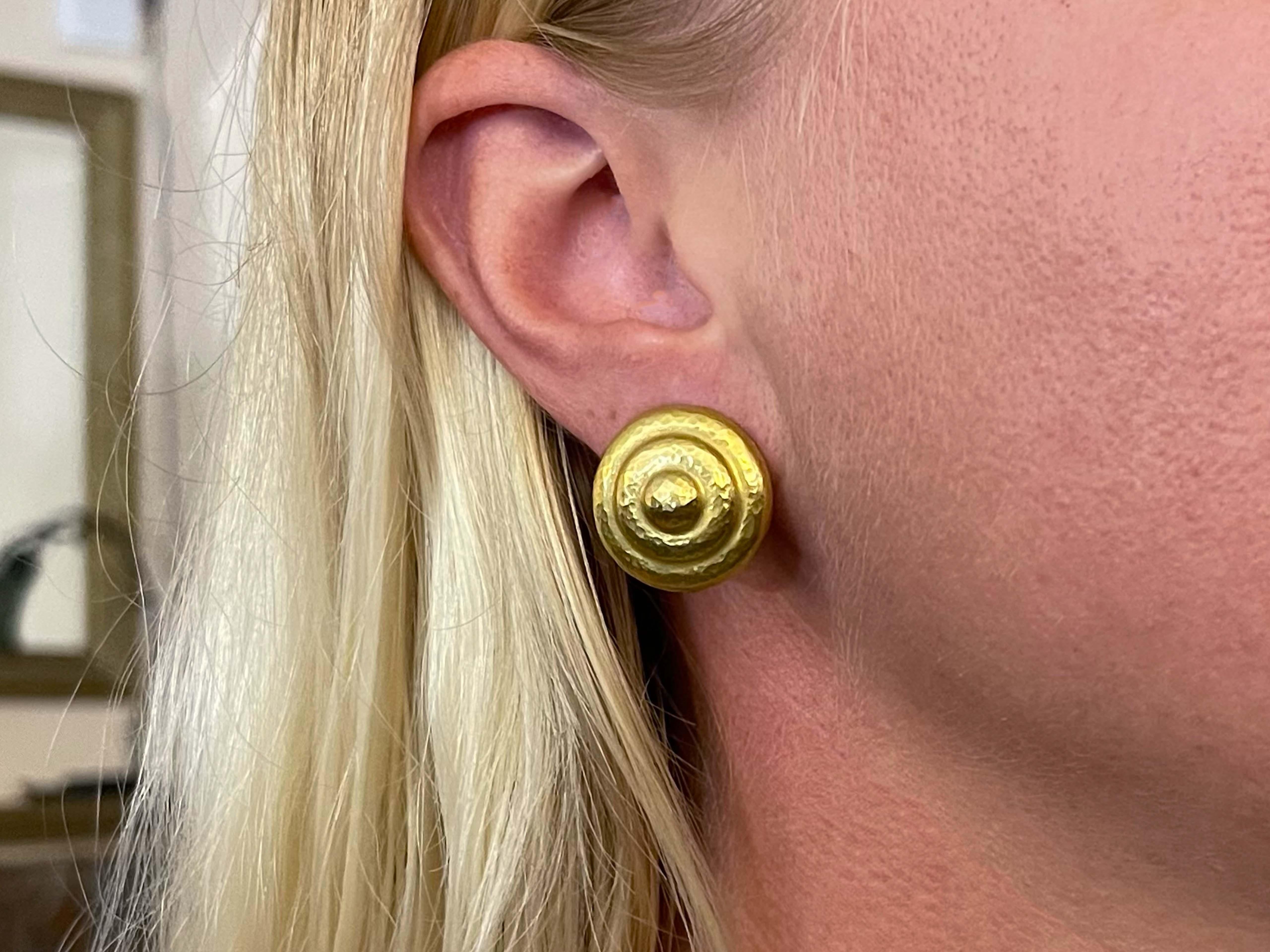 Earrings Specifications:

Metal: 22K Yellow Gold

Total Weight: ~13.9 Grams
​
​Stamped: 
