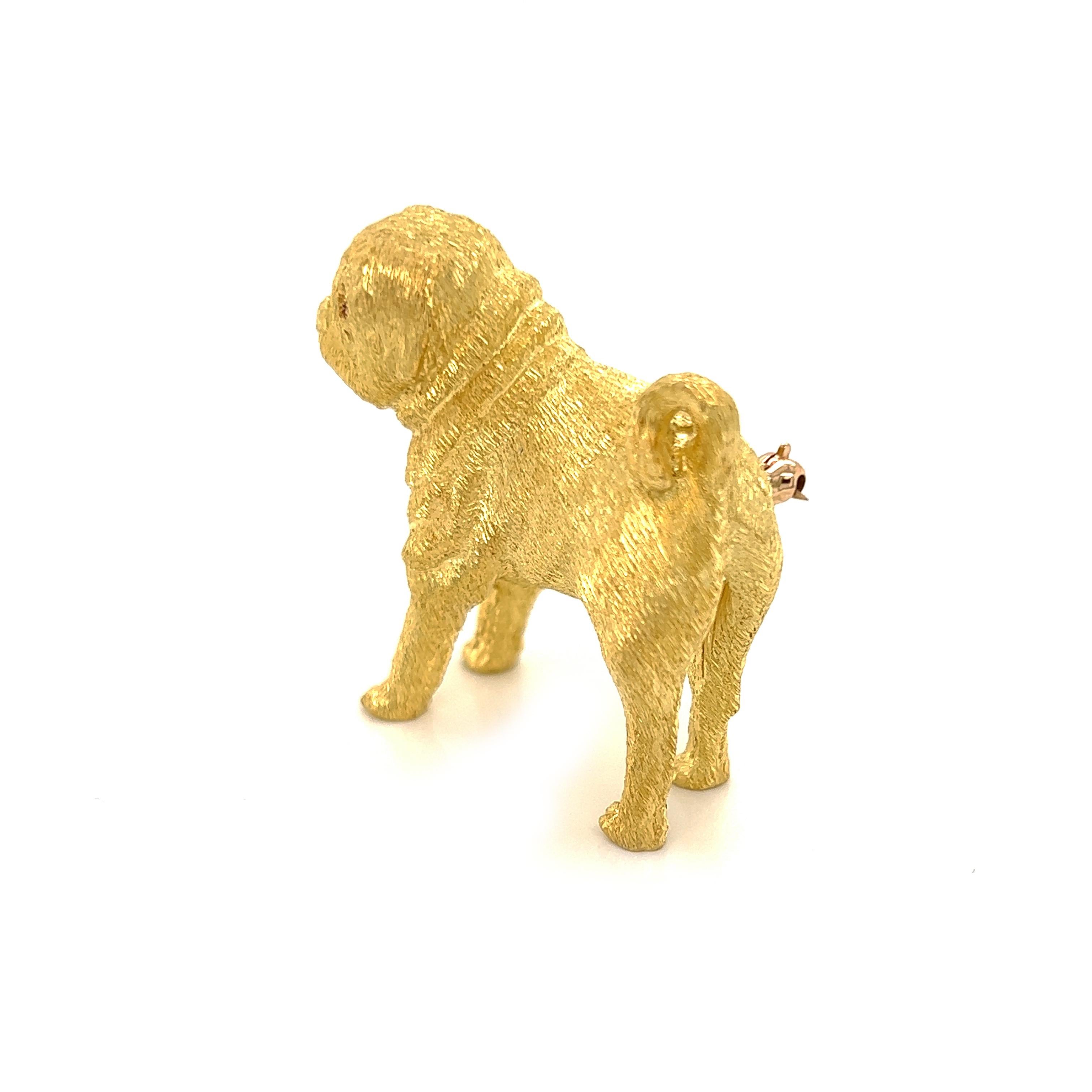 Brilliant Cut Solid 3D Full Figure Standing Pug Dog 18k Yellow Gold Brooch For Sale