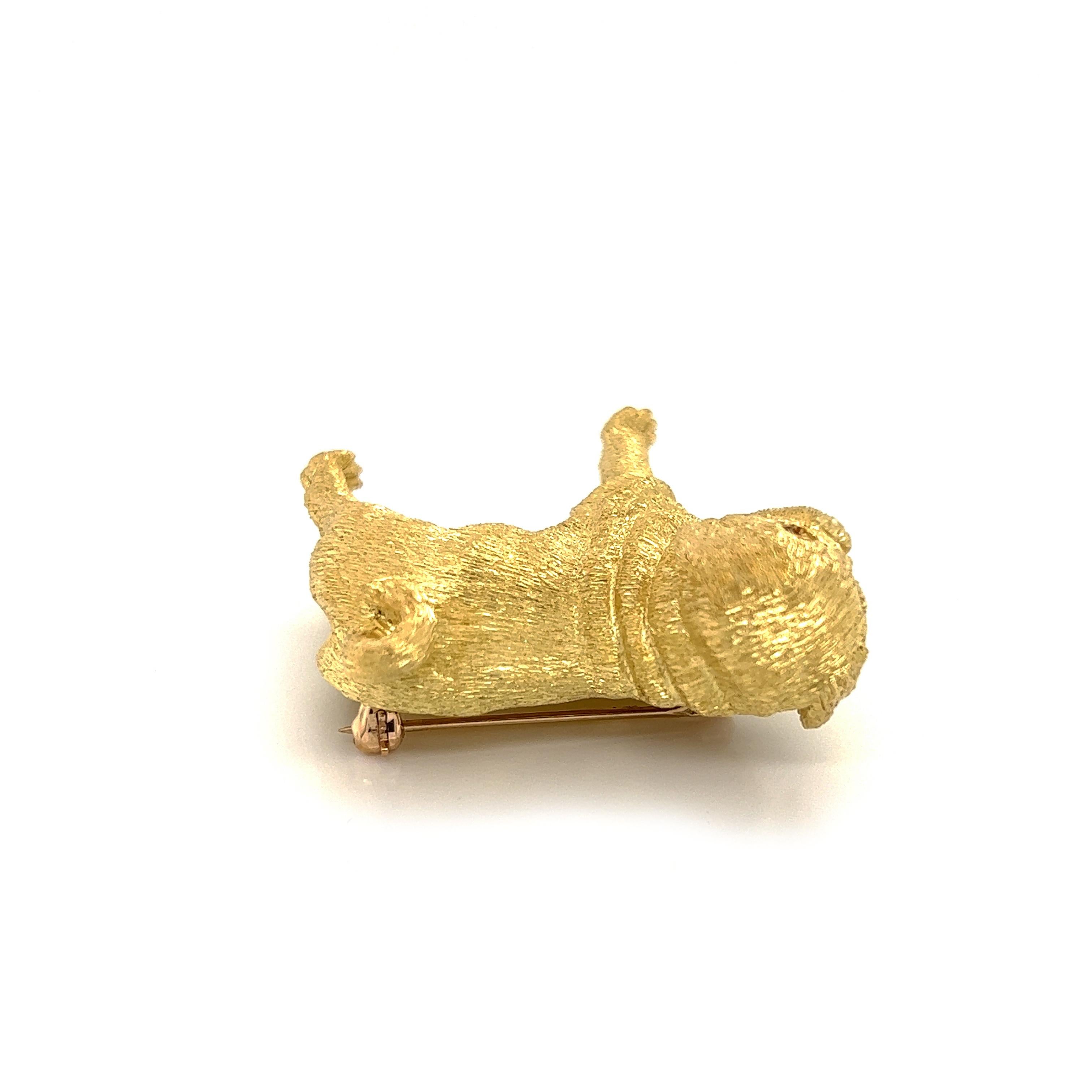 Women's or Men's Solid 3D Full Figure Standing Pug Dog 18k Yellow Gold Brooch For Sale