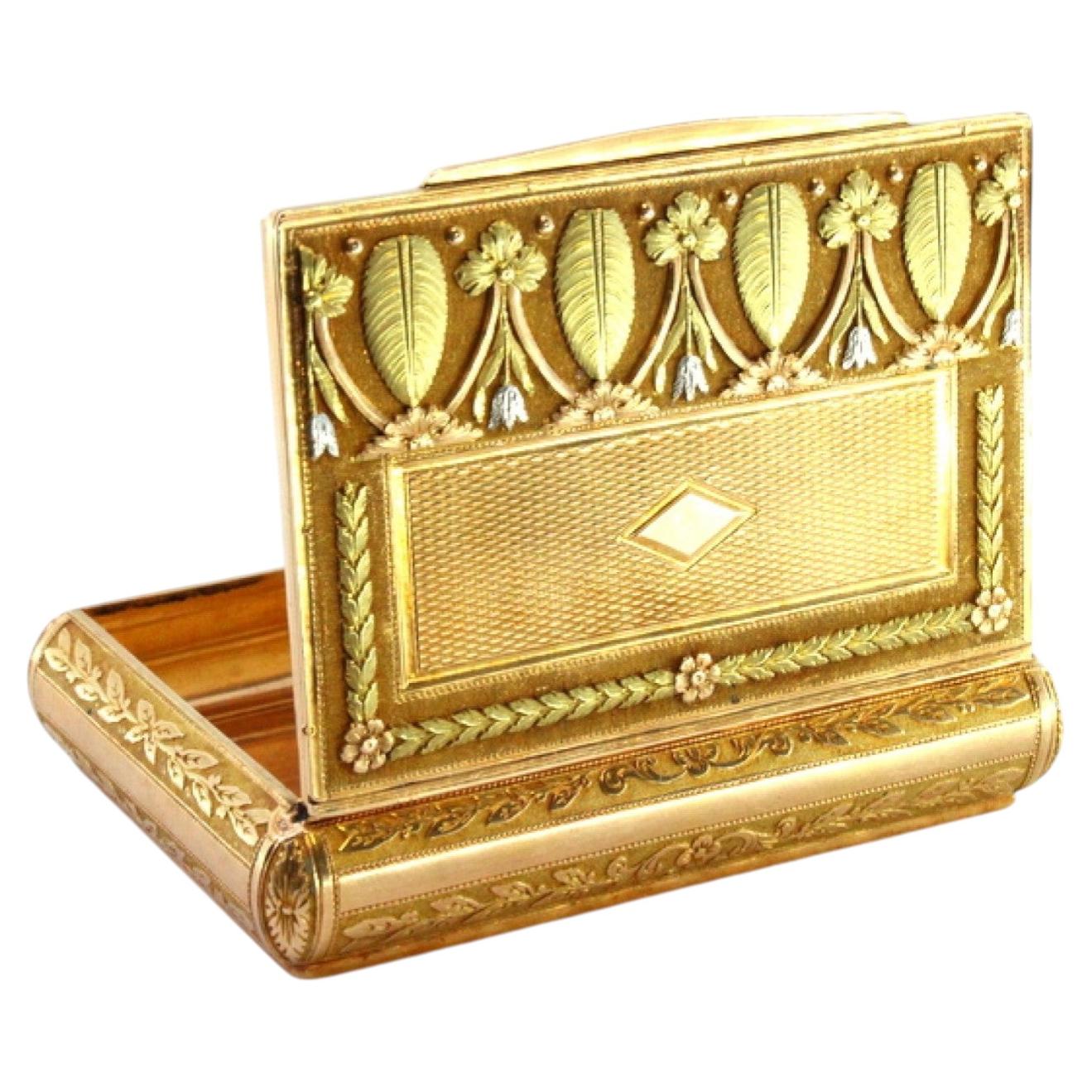 Solid 750 (18K) Gold Snuffbox - 19th Century