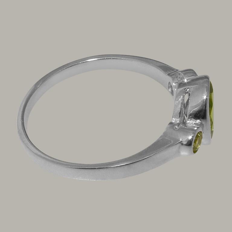 For Sale:  Solid 925 Sterling Silver Natural Peridot Womens Trilogy Ring, Customizable 4