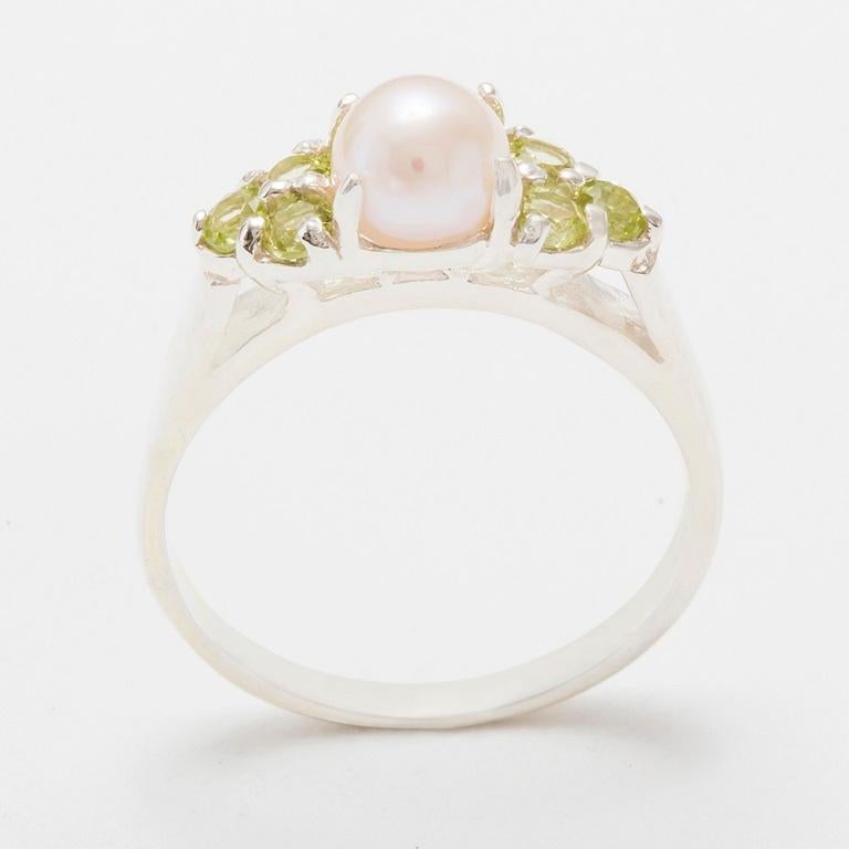 En vente :  Bague en argent 925 perles et péridot pour femmes Personnalisable 2