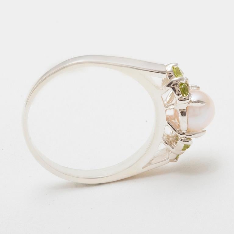 En vente :  Bague en argent 925 perles et péridot pour femmes Personnalisable 3