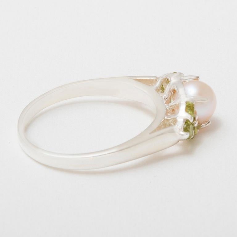 En vente :  Bague en argent 925 perles et péridot pour femmes Personnalisable 5