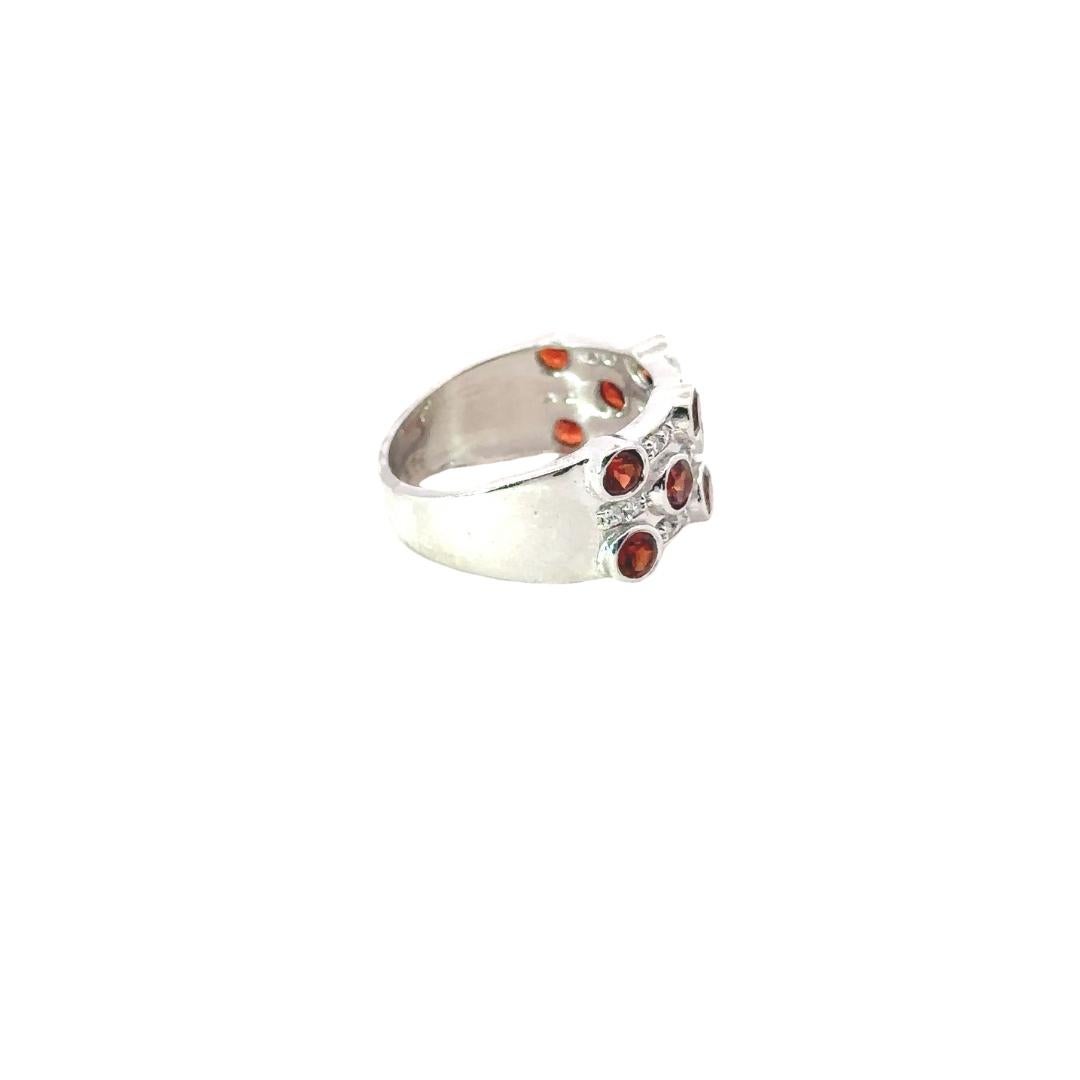 Im Angebot: 925 Sterling Silber Rundschliff Granat Breiter Ehering für Mom Gift Jewelry () 4