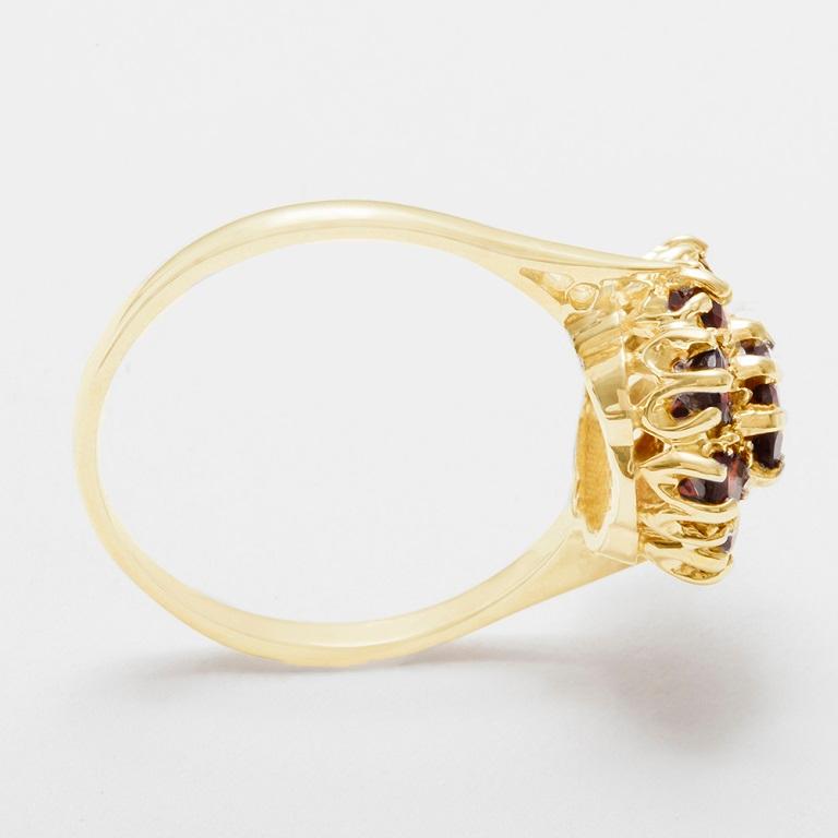 For Sale:  Solid 9K Solid Yellow Gold Garnet Antique Style Flower Cluster Ring Customizable 3