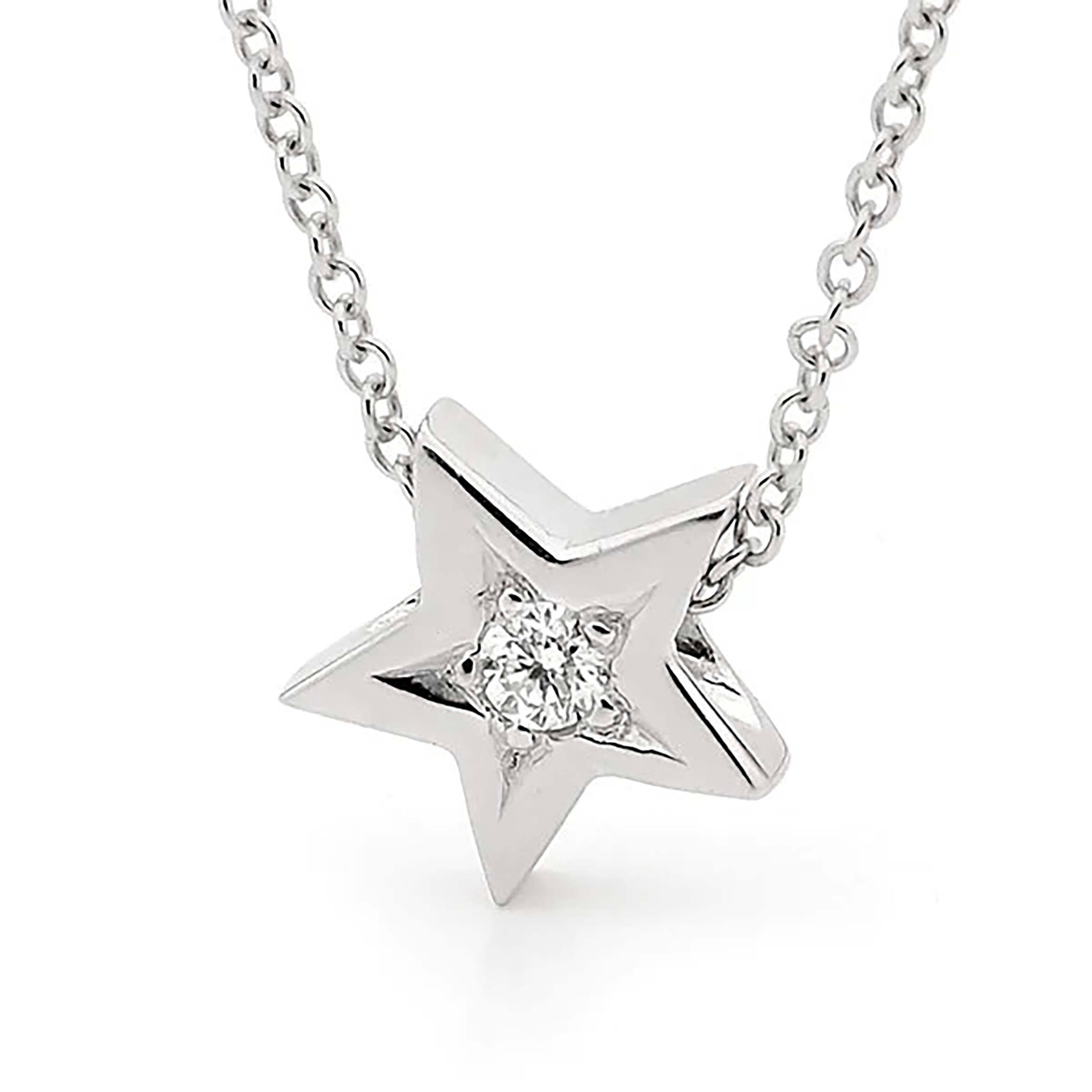 Solid 9k White Gold Brilliant Cut Diamond Small Star Necklace  In New Condition For Sale In SUFFOLK PARK, AU