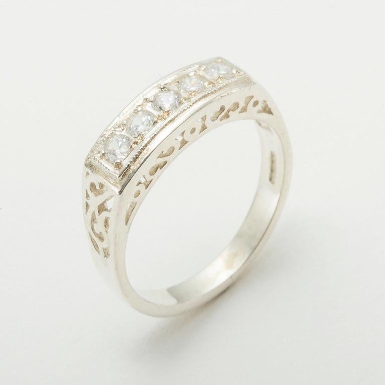 in vendita:  Anello di eternità da donna in oro bianco massiccio 9k Cubic Zirconia Personalizzabile 3