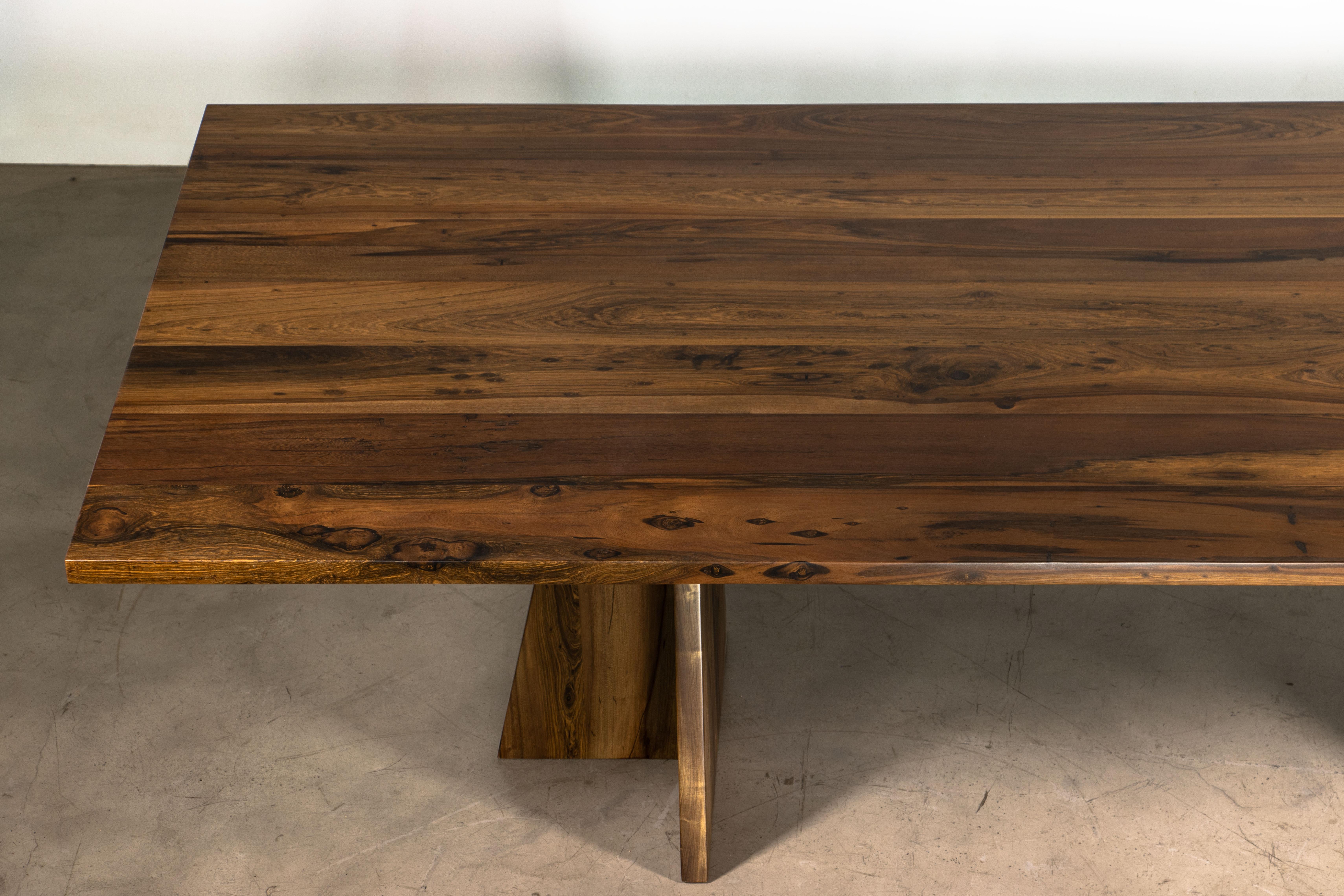 Table Luca en palissandre argentin massif à deux pieds de Costantini - En stock en vente 2