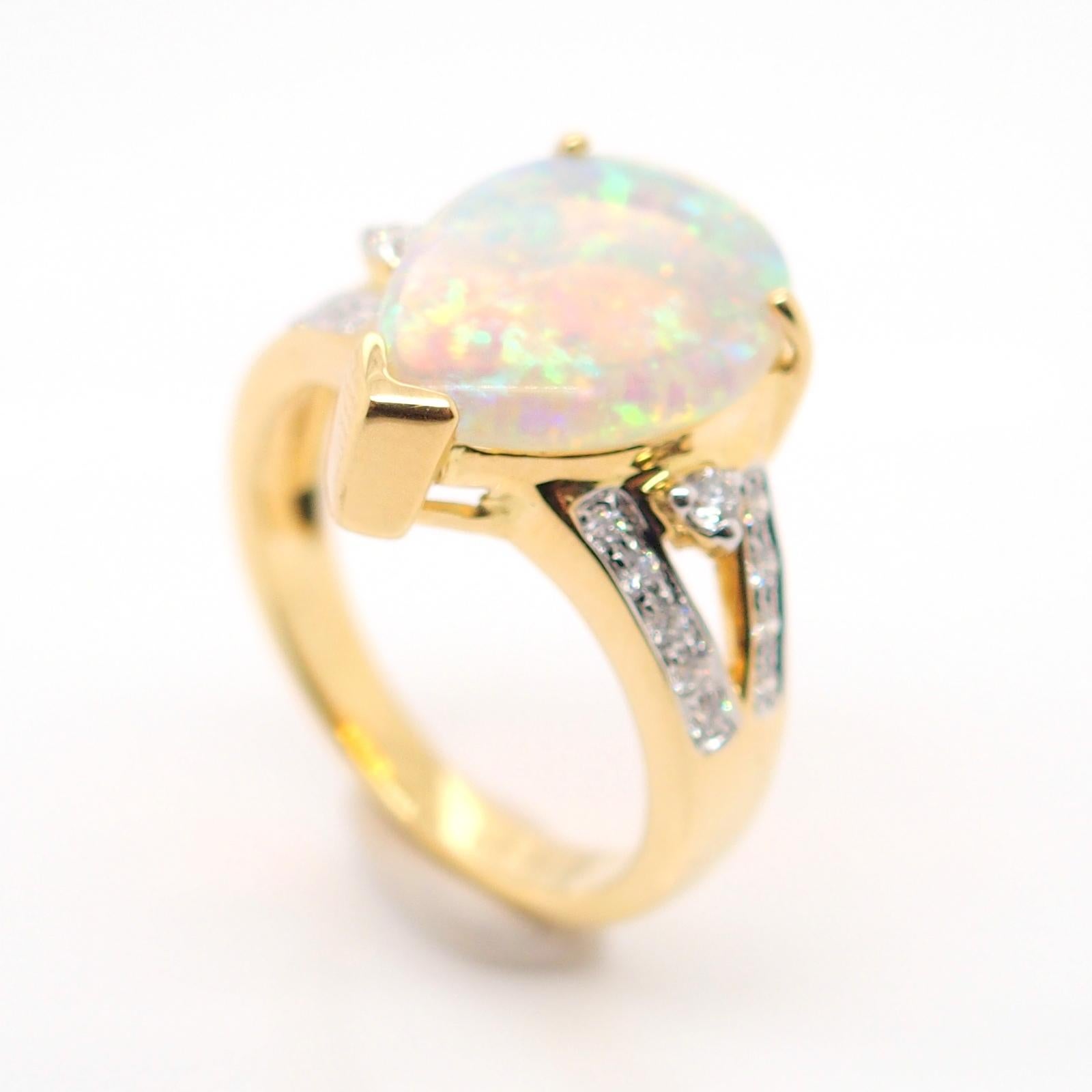 Solid Australian Opal Diamond Ring 18k Yellow Gold For Sale 1