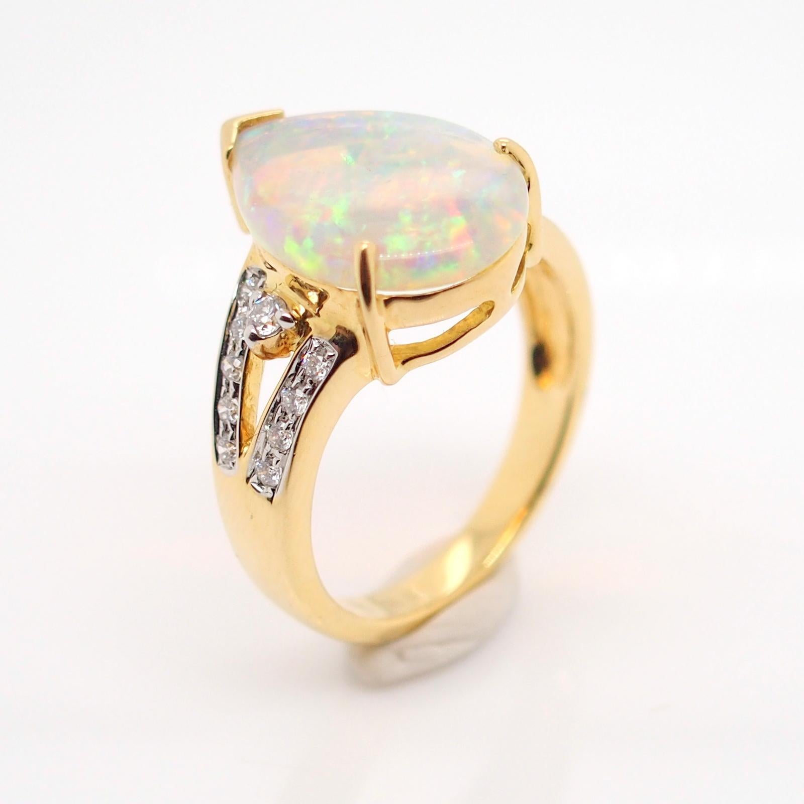 Solid Australian Opal Diamond Ring 18k Yellow Gold For Sale 2