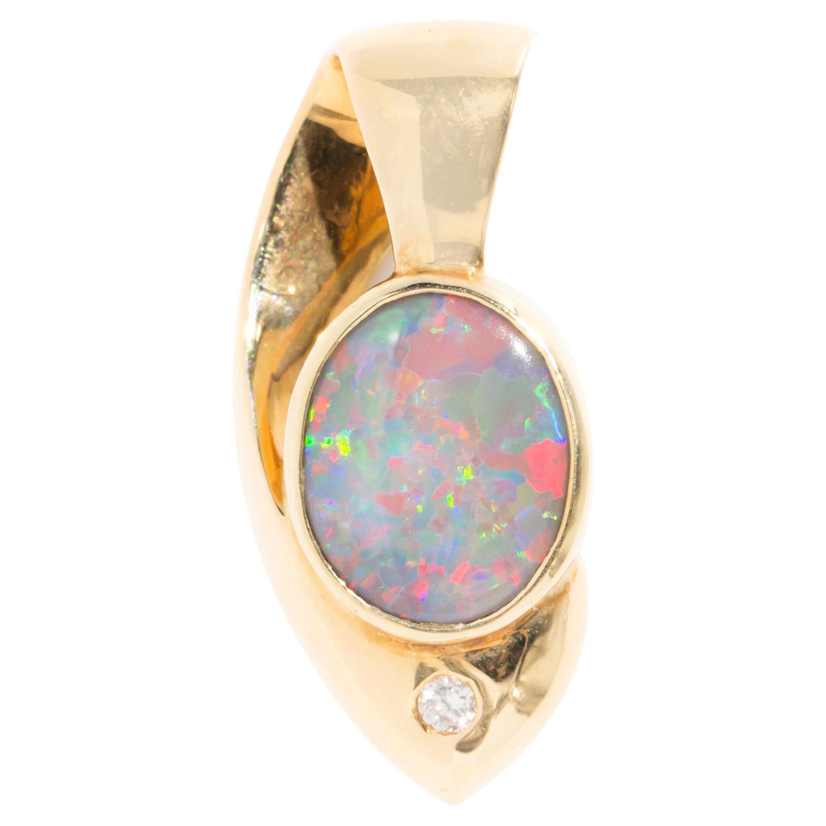 Solid Australian Opal Round Brilliant Diamond Pendant in 18 Carat Yellow Gold