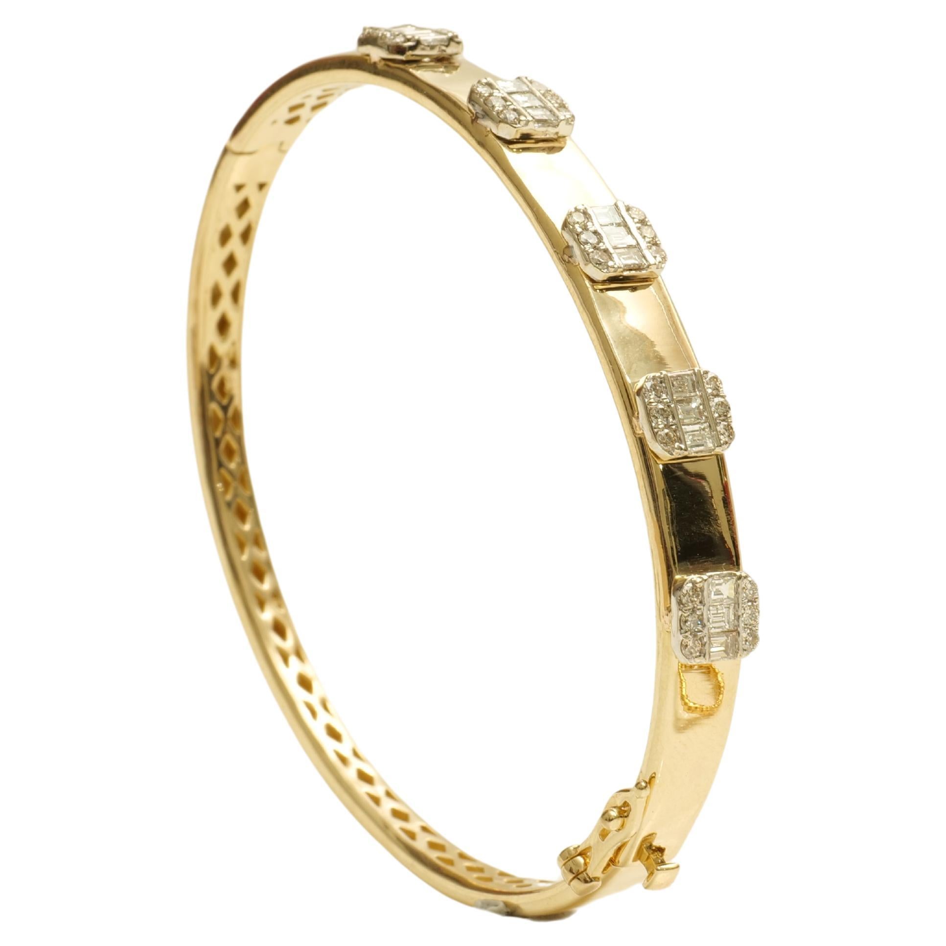 Armband aus massivem Baguette- und rundem Diamanten mit Illusion aus 18 Karat massivem Gold im Angebot