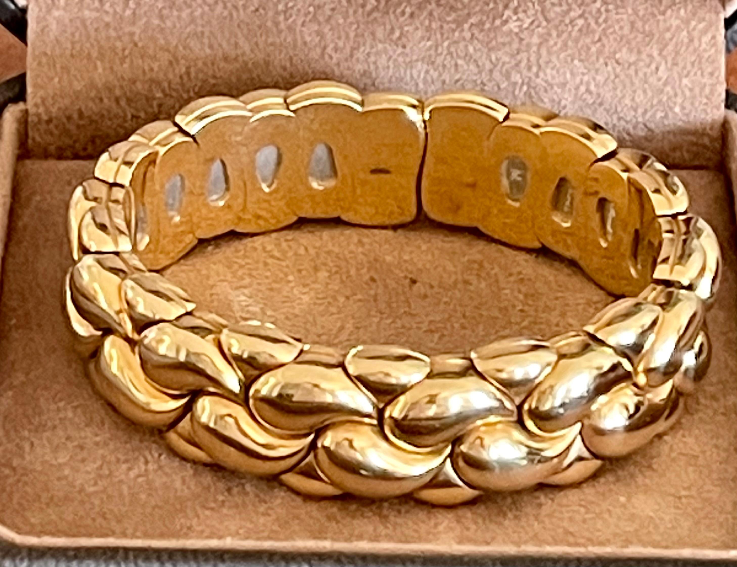 Chopard Bracelet jonc casmir en or jaune 18 carats massif en vente 4