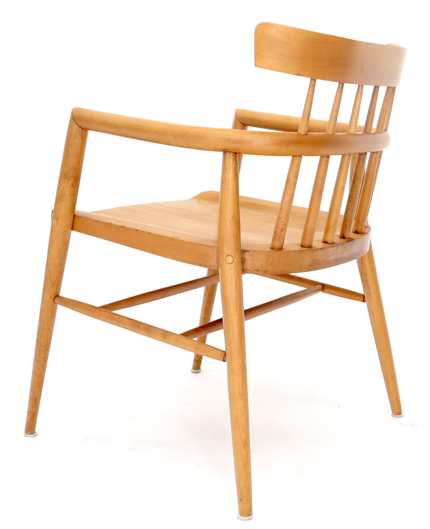 Solid Birch Barrel Back Bent Wood Spindle Back Armchair Desk Chair In Excellent Condition For Sale In Rockaway, NJ