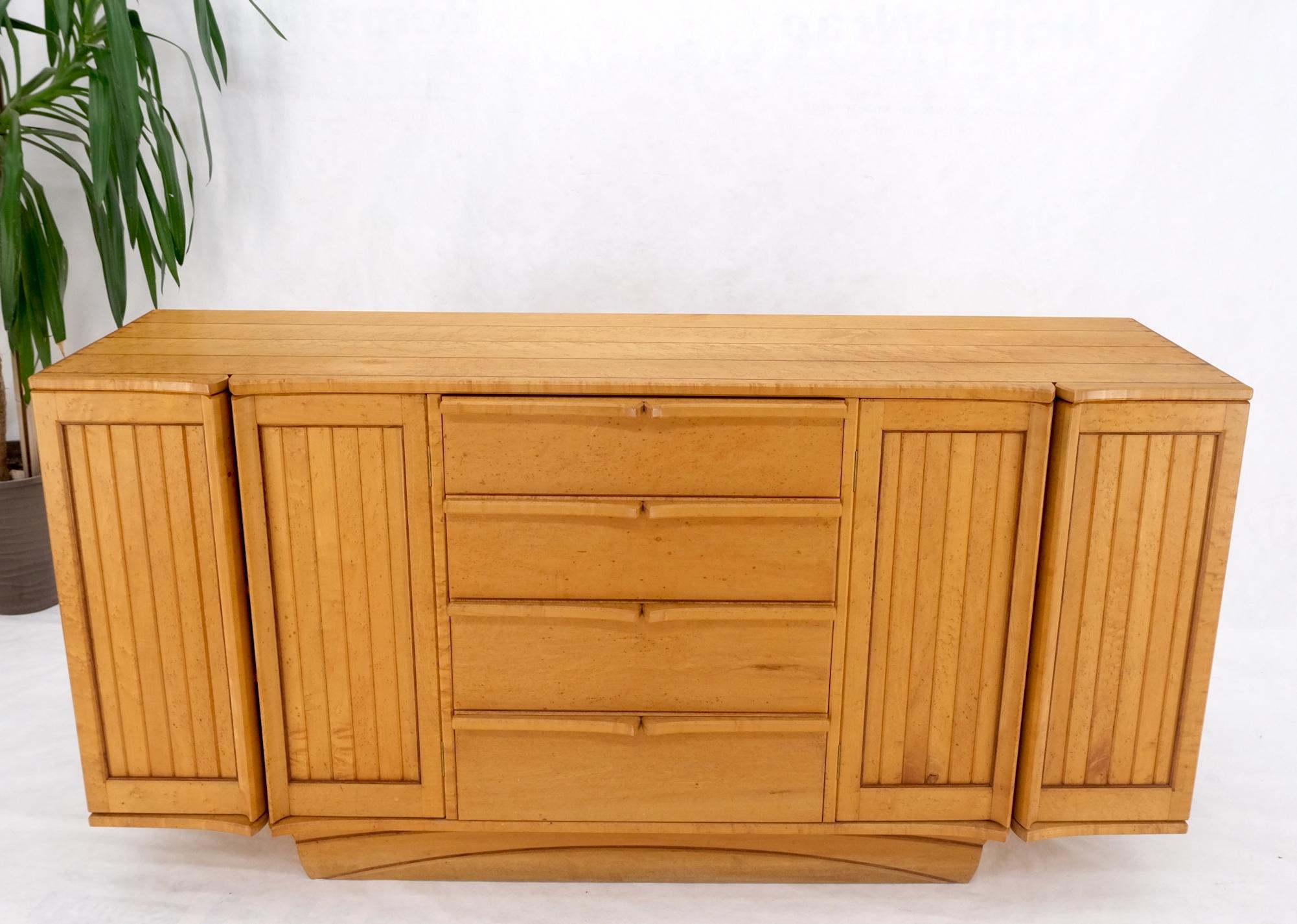 Solid Birds Eye Curly Maple All Dovetailed Artists Signed Sideboard Server MINT! For Sale 6