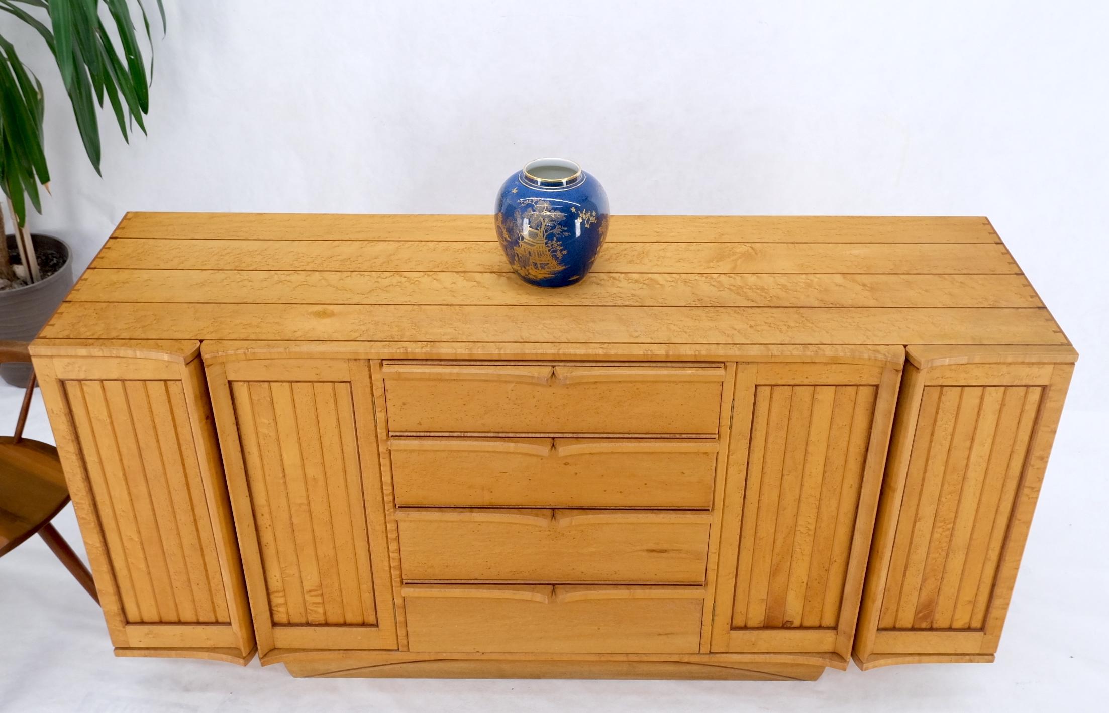 Solid Birds Eye Curly Maple All Dovetailed Artists Signed Sideboard Server MINT! For Sale 9