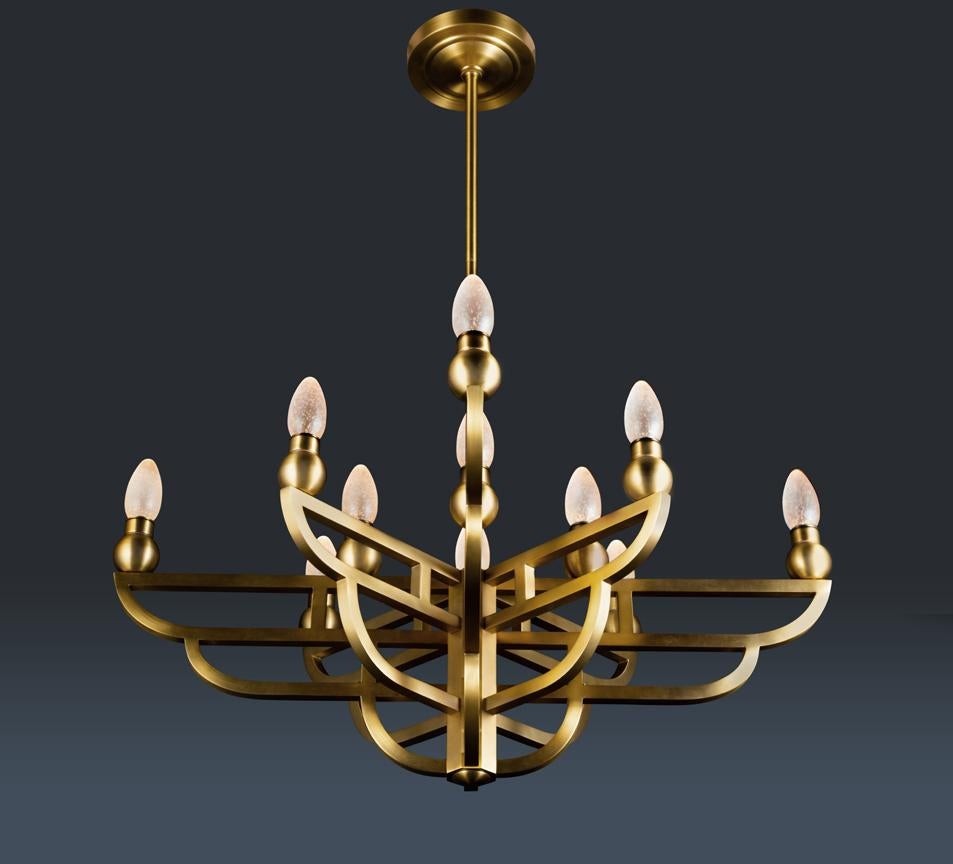 Il lampadario per esterni in ottone massiccio Adelphi di Elisterno - porta un nuovo livello di lusso negli spazi esterni.  Elisterno Outdoors è specializzata in illuminazione per esterni con am designs e costruzioni ispirati agli stili classici